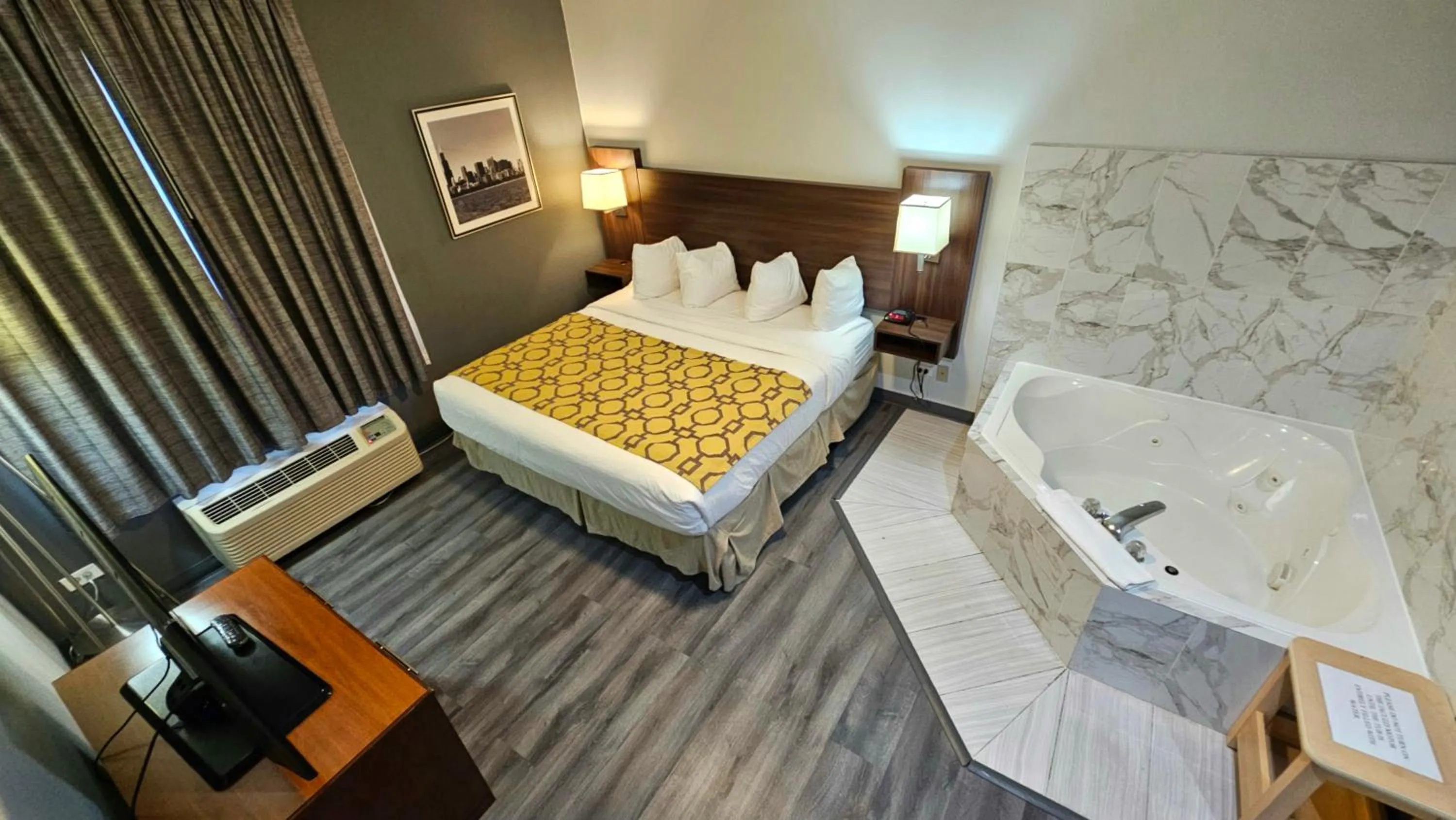 Bed in Baymont by Wyndham Chicago/Calumet City