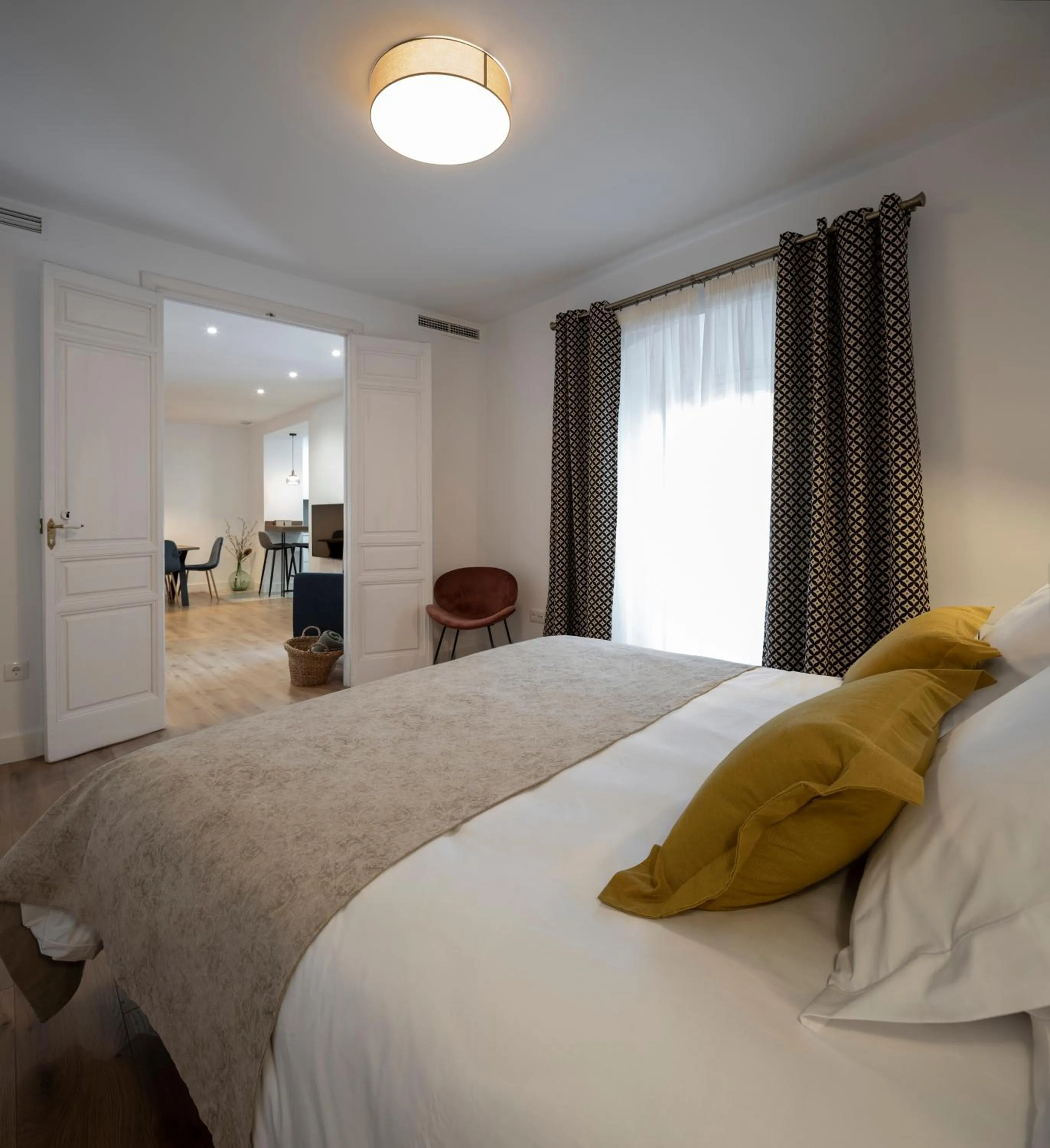 Other, Bed in PETRONILA 1881