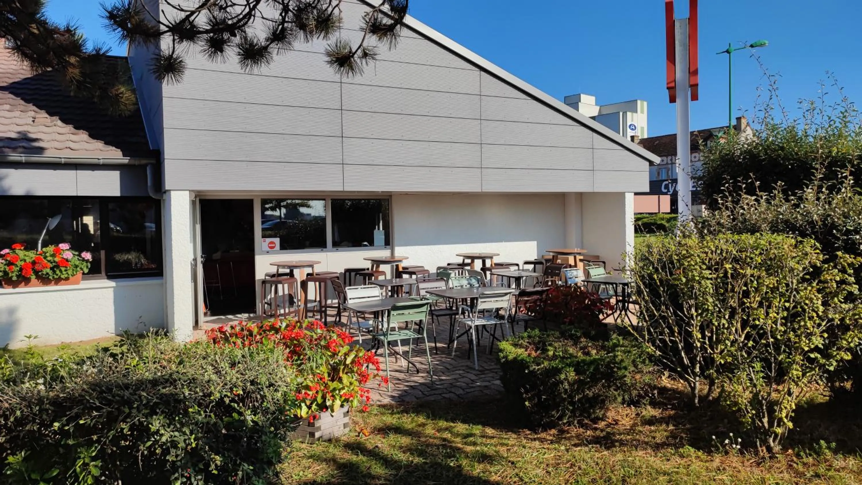 Property building in ibis Moulins