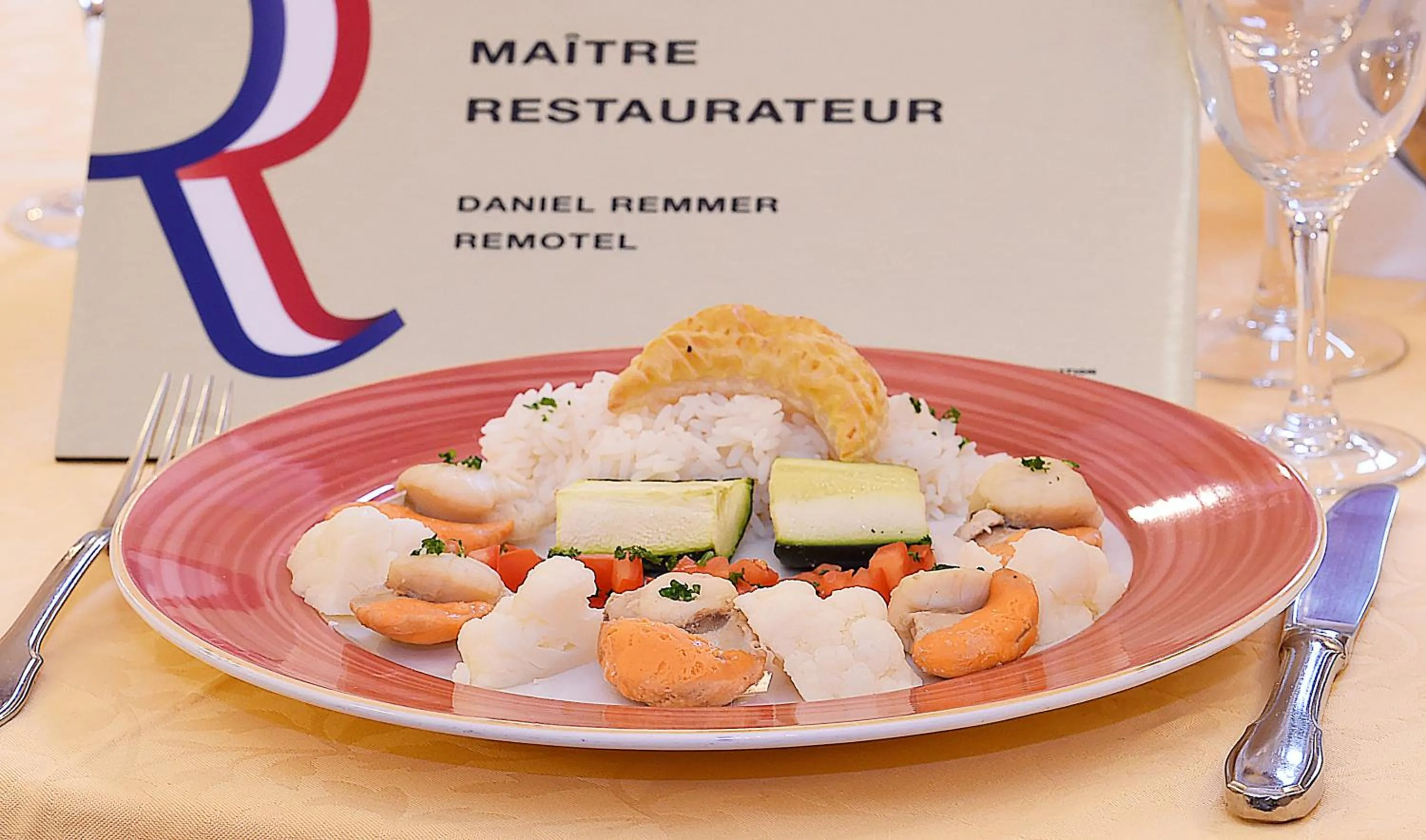 Food in Logis Hotel Restaurant Remotel