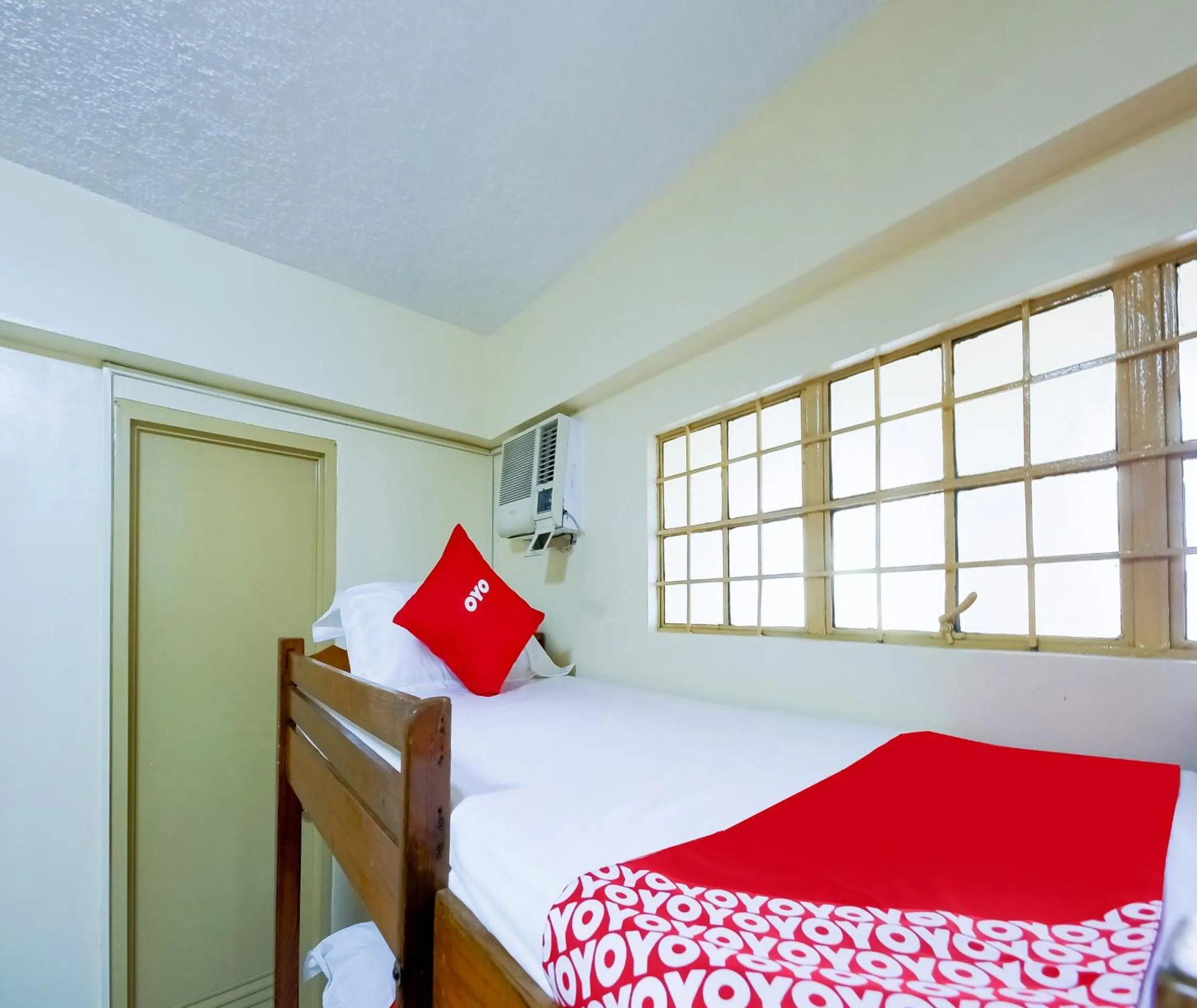 Facade/entrance in OYO 840 Orangenest Apartelle