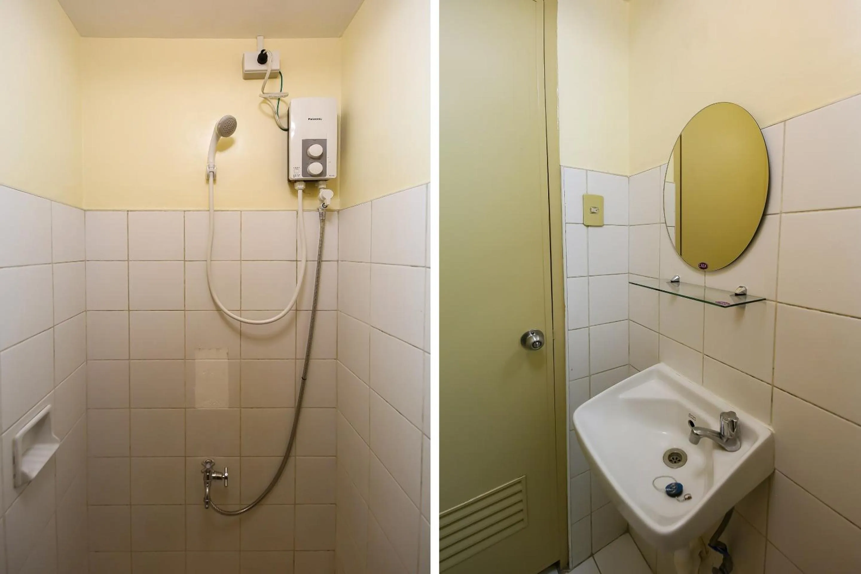 Bathroom in OYO 840 Orangenest Apartelle