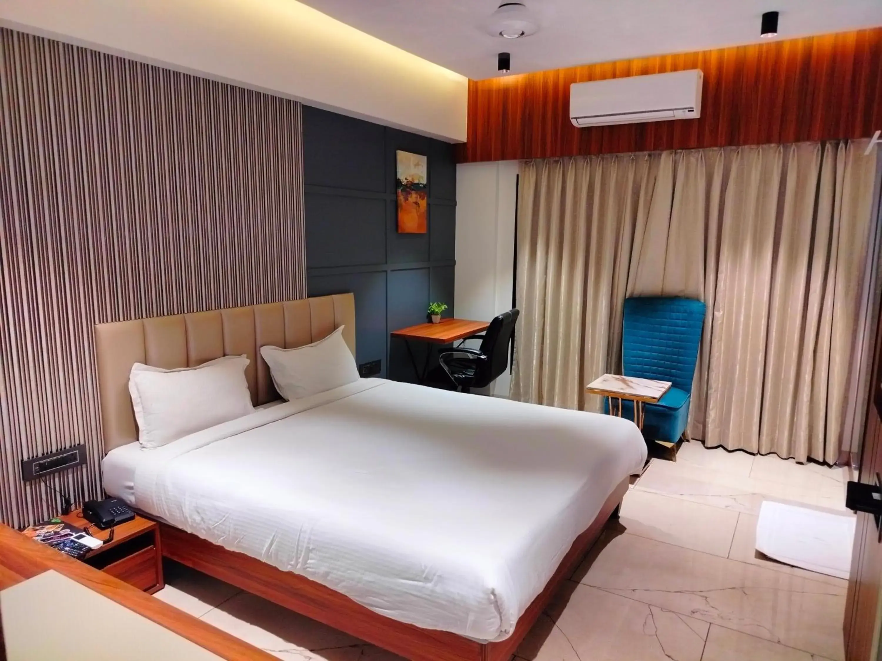 Deluxe Room - single occupancy in Hotel Florence Deluxe Room - single occupancy in Hotel Florence