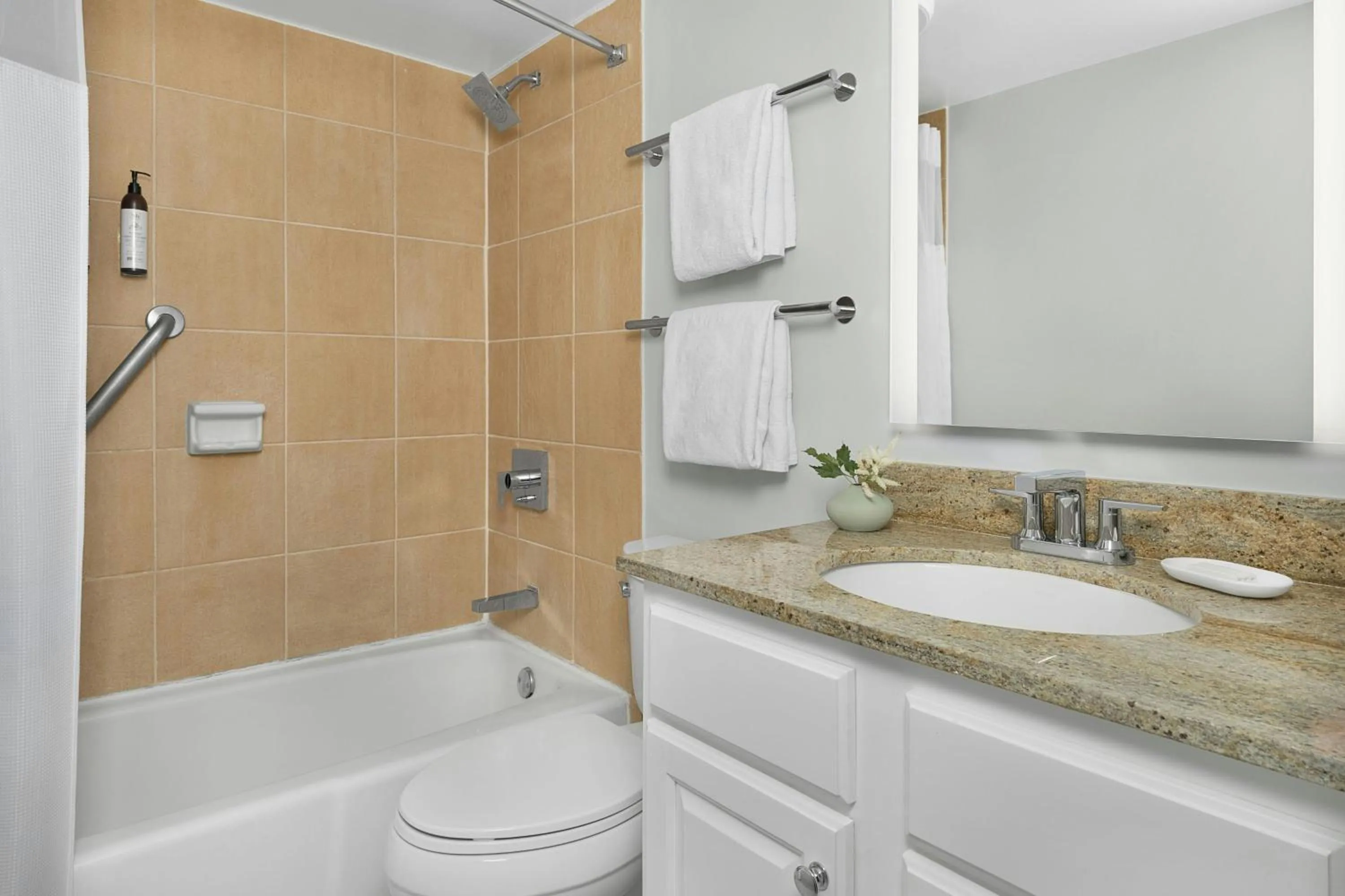 Bathroom in Marriott's Harbour Point and Sunset Pointe at Shelter Cove