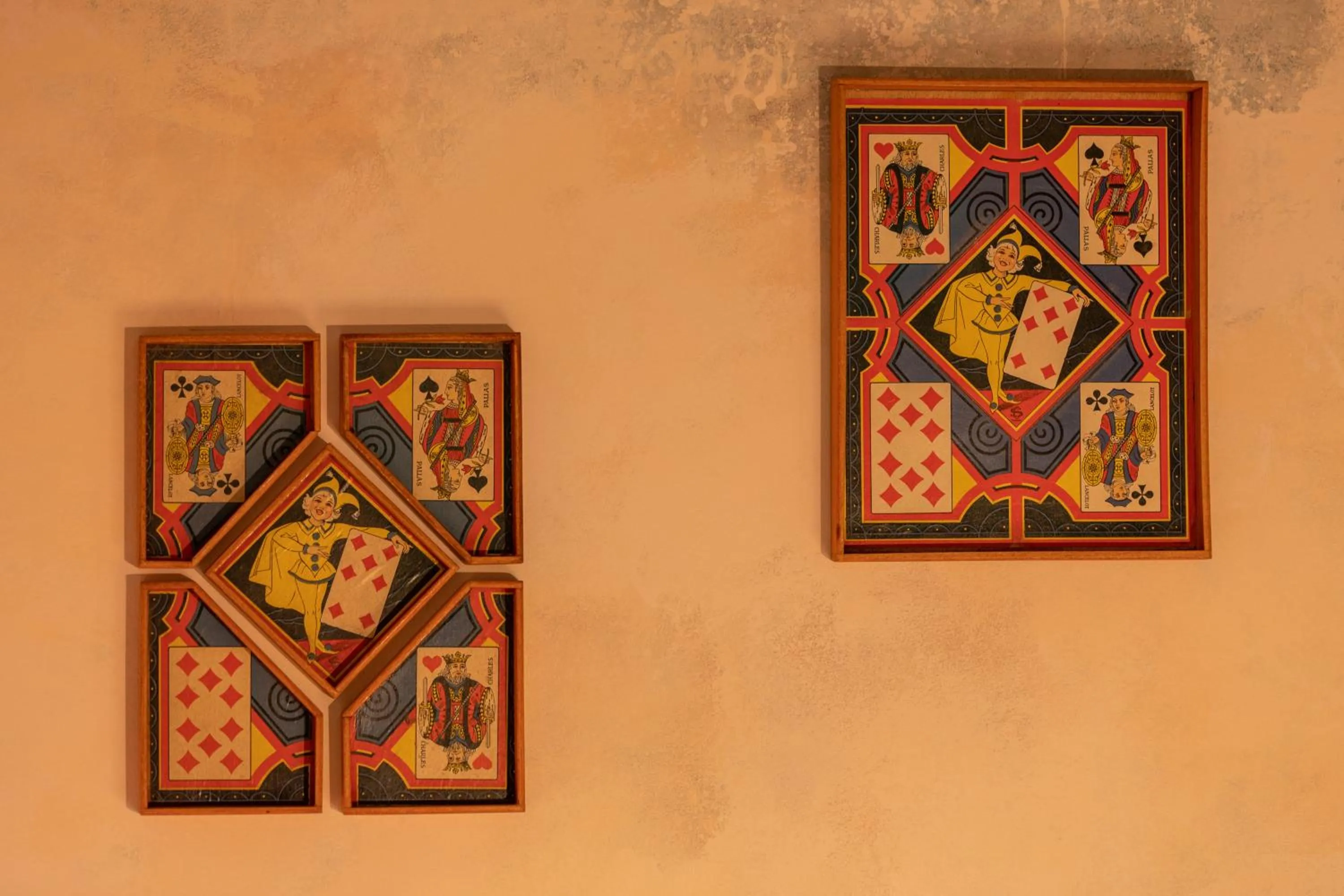 Decorative detail in The Wolfpack Inn