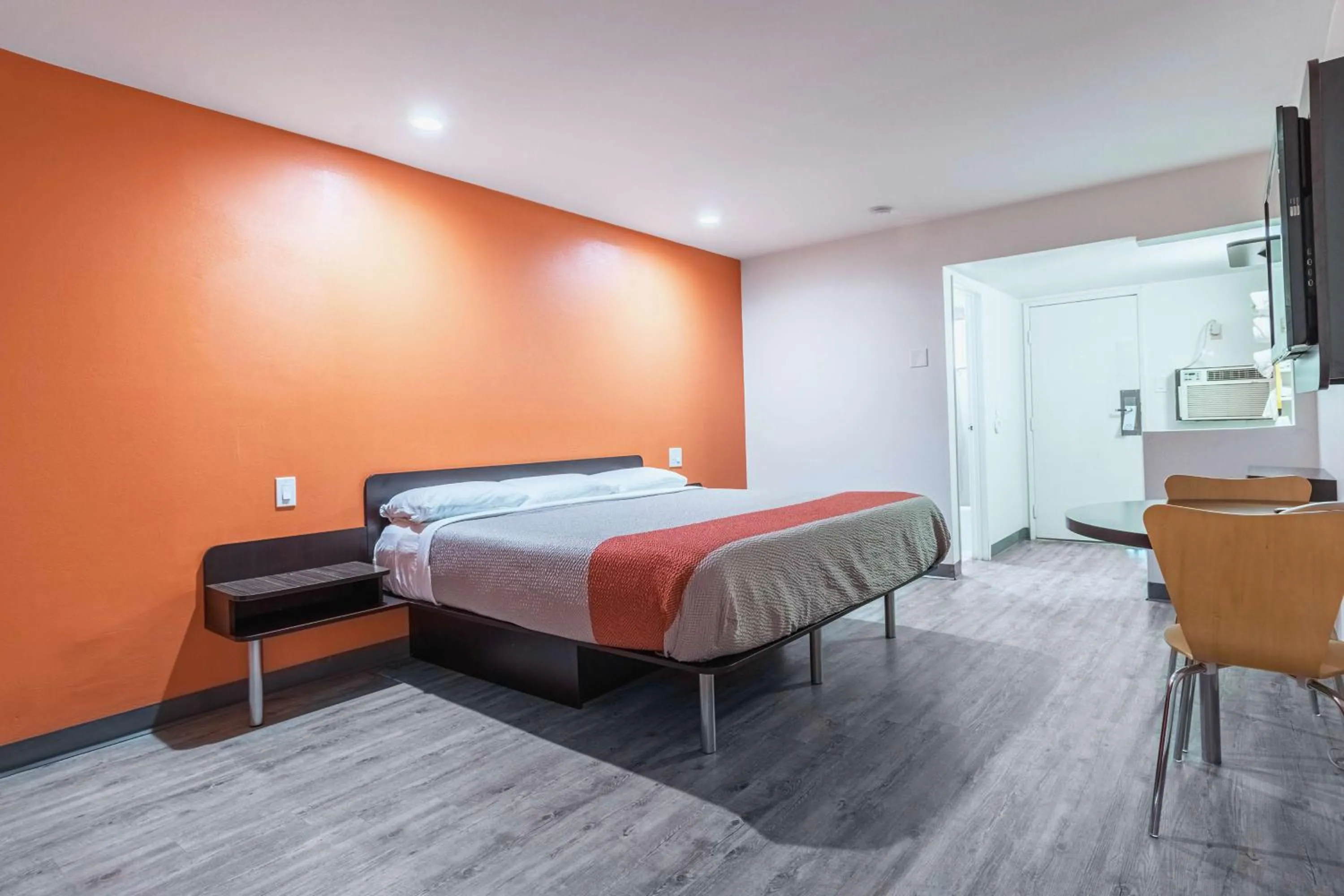 Photo of the whole room, Bed in Motel 6-Barstow, CA - Route 66