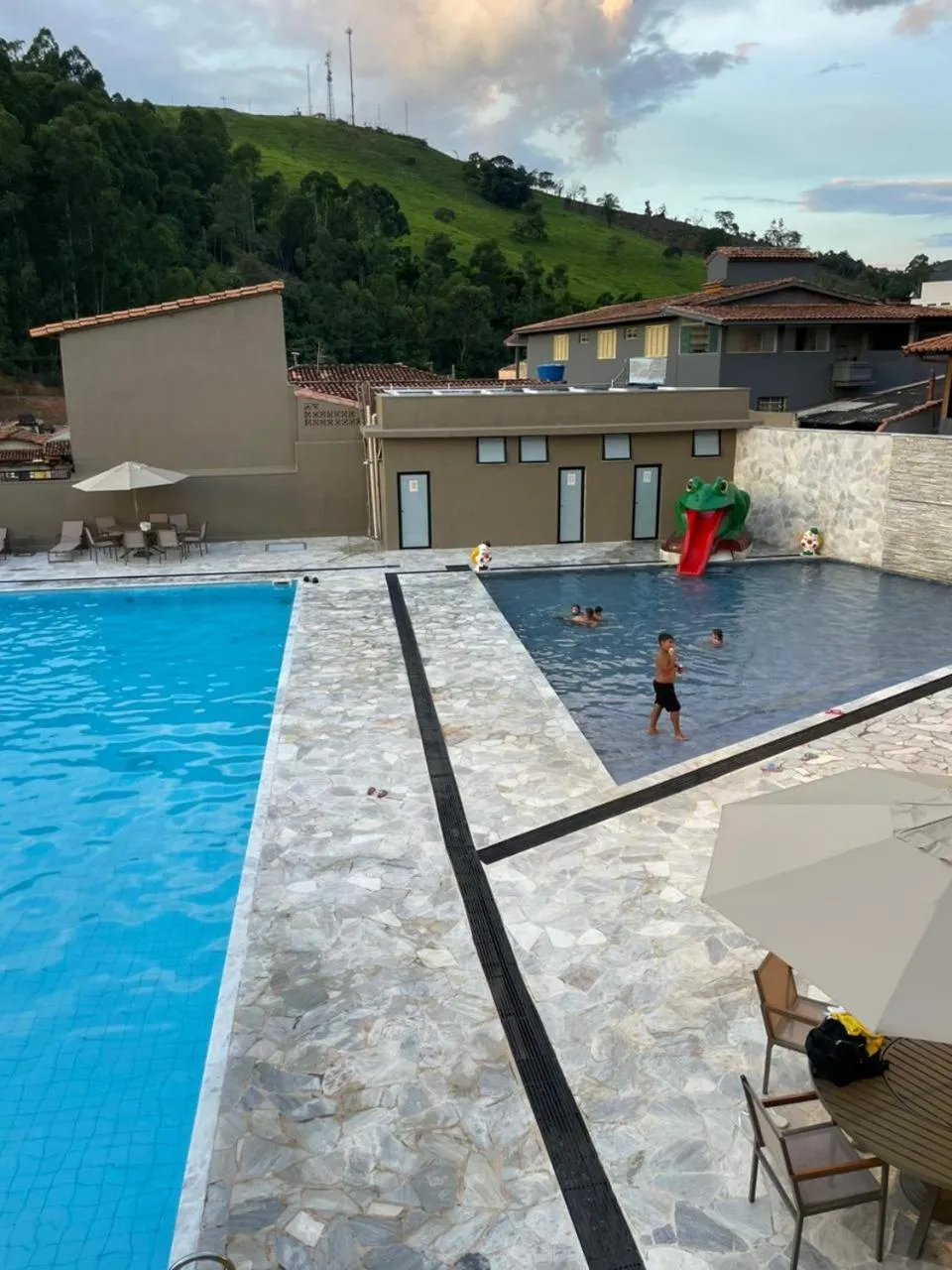 Swimming pool in Pousada Reserva Central