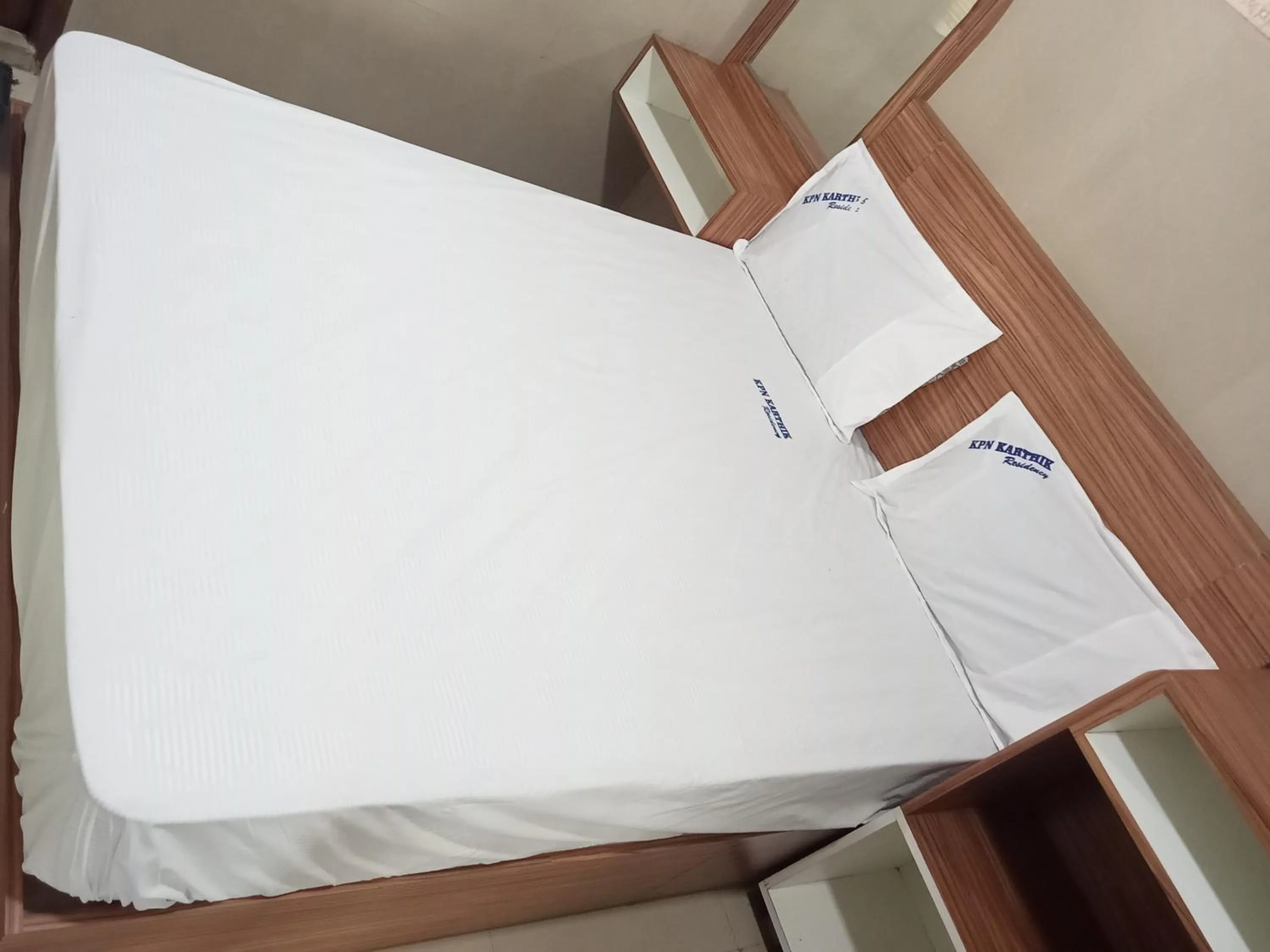 Bed in KPN KARTHI RESIDENCY