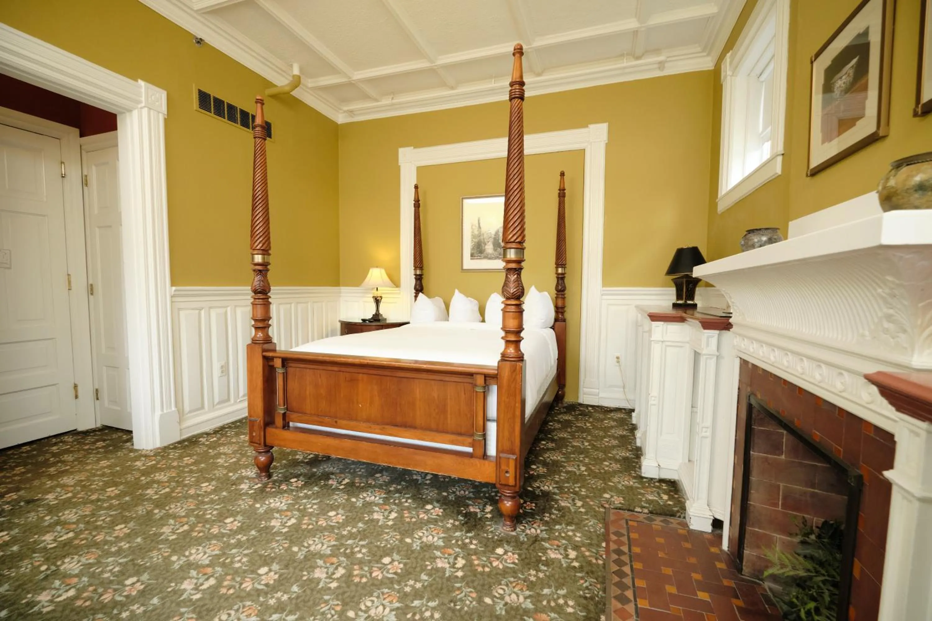 Bed in The Inn on Ferry Street