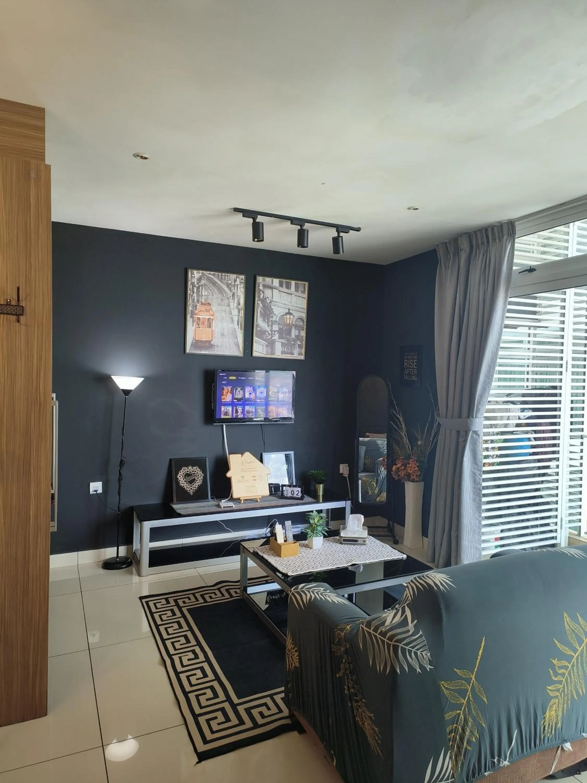 TV and multimedia in Ksl D'Esplanade Studio Apartment's 2