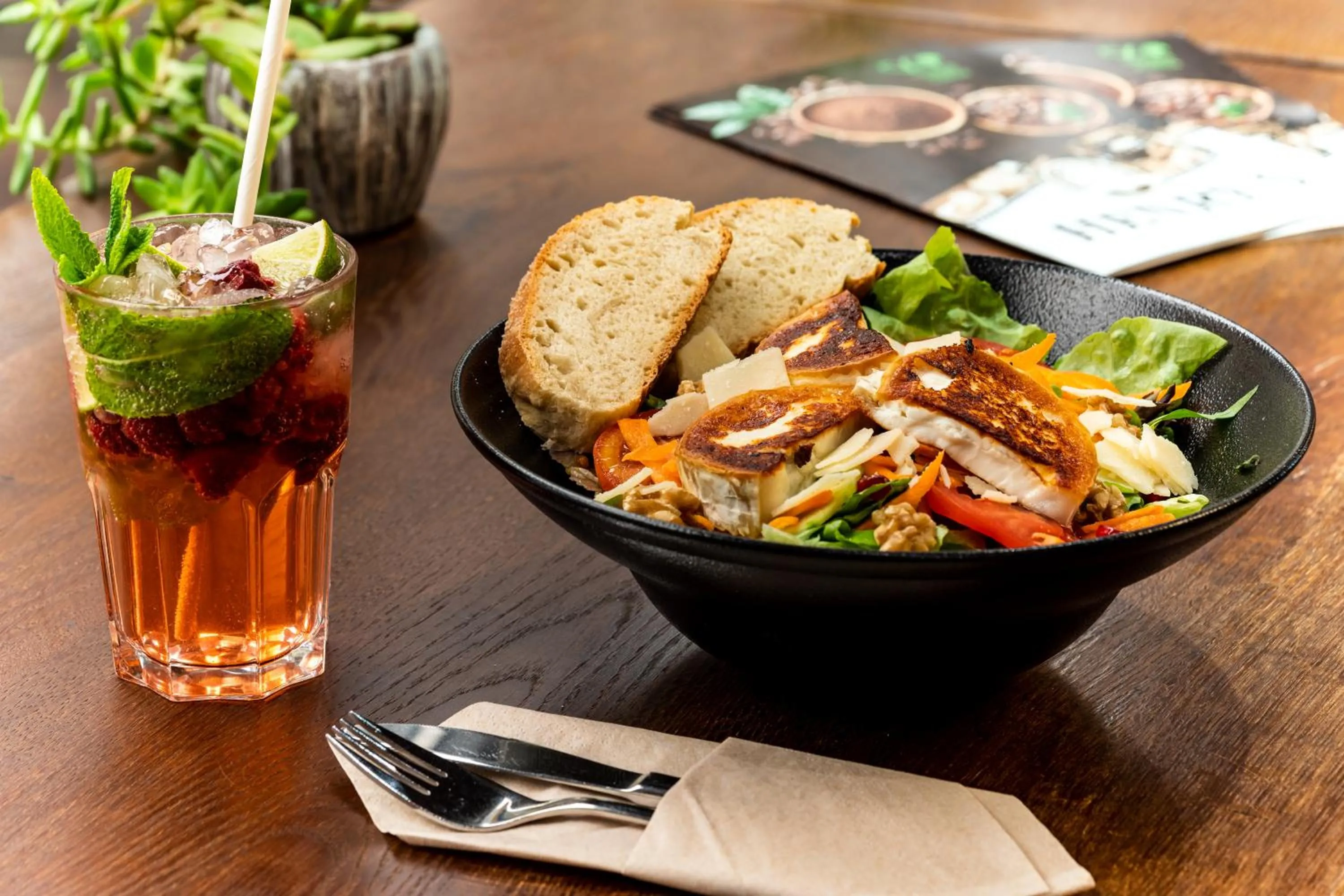 Restaurant/places to eat in Henriettas Sleeping