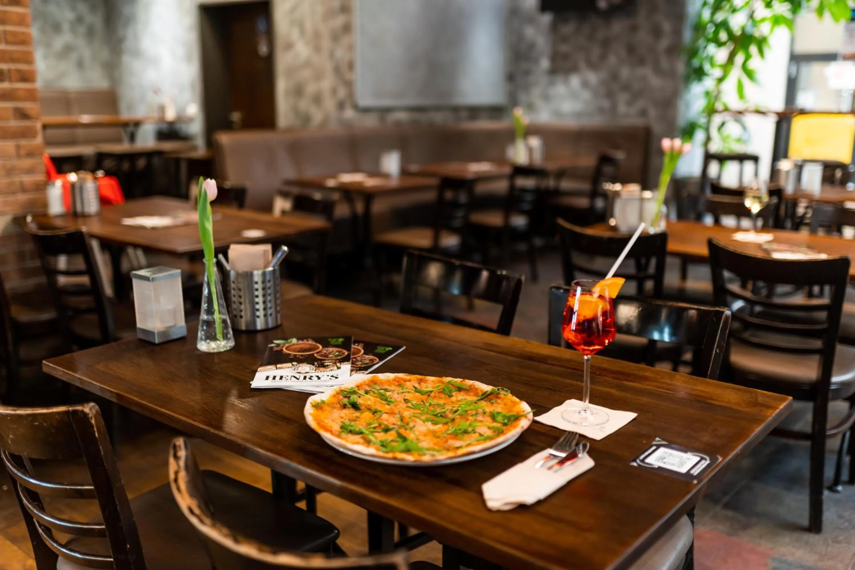 Restaurant/places to eat in Henriettas Sleeping