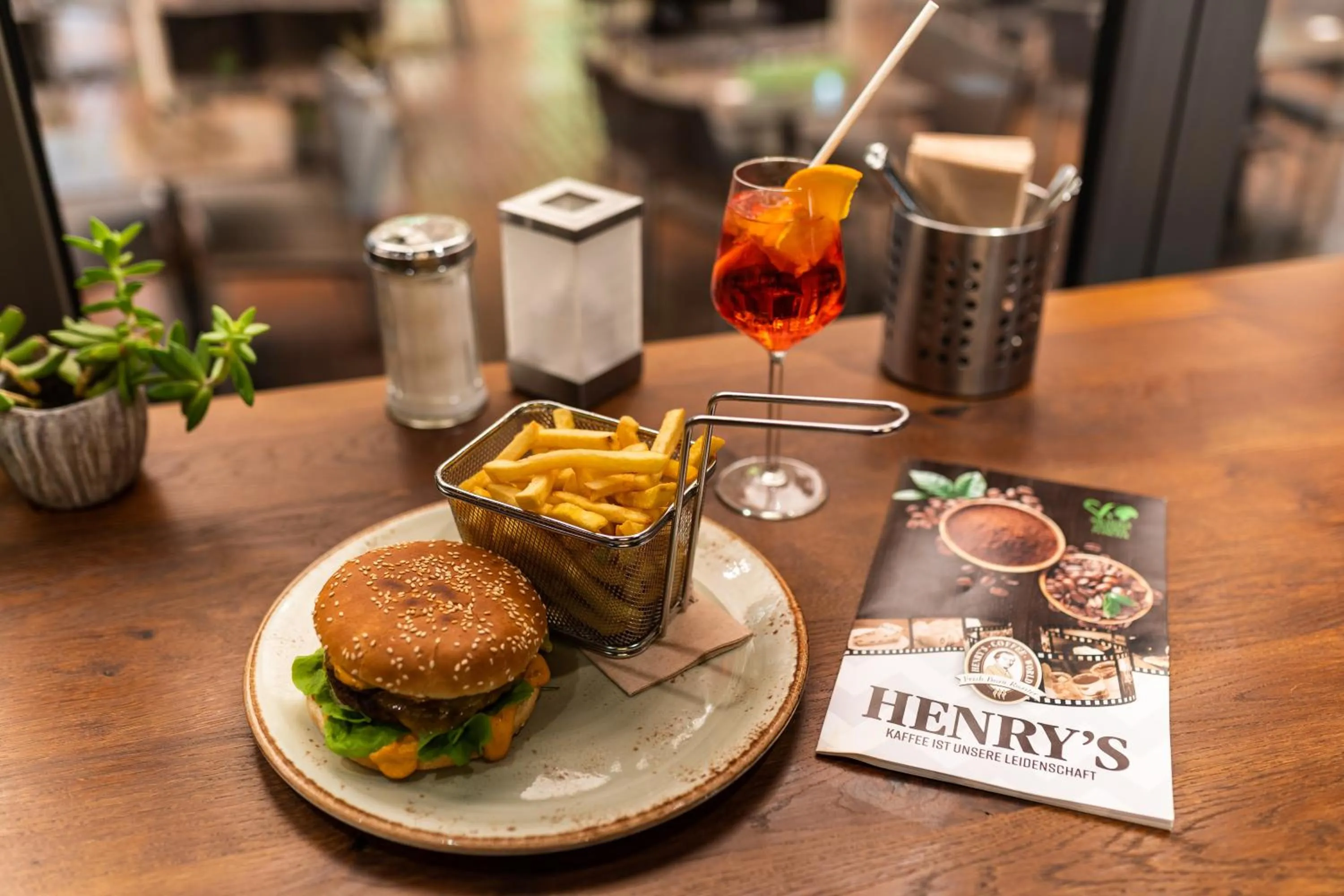 Restaurant/places to eat in Henriettas Sleeping