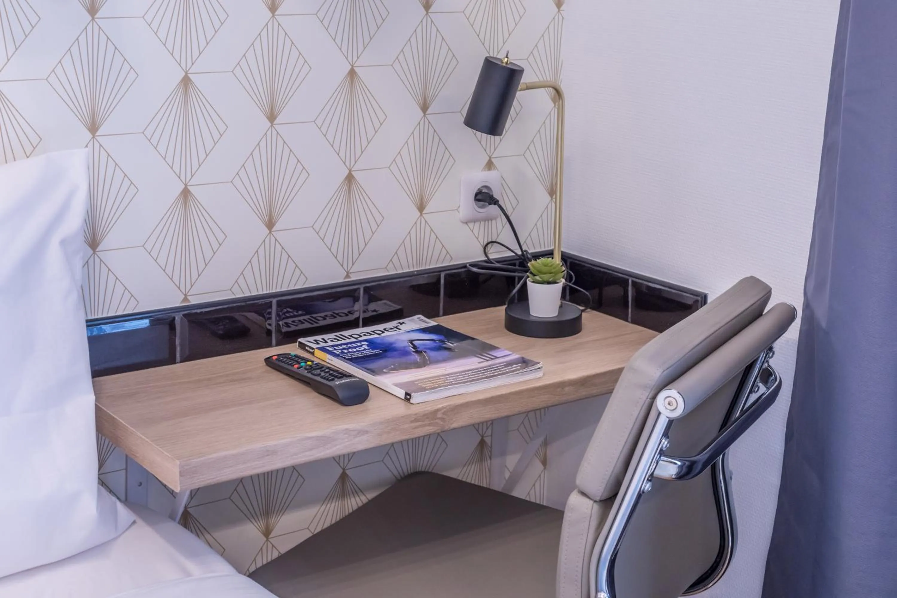 Business facilities in WS Champs-Elysées - Colomb