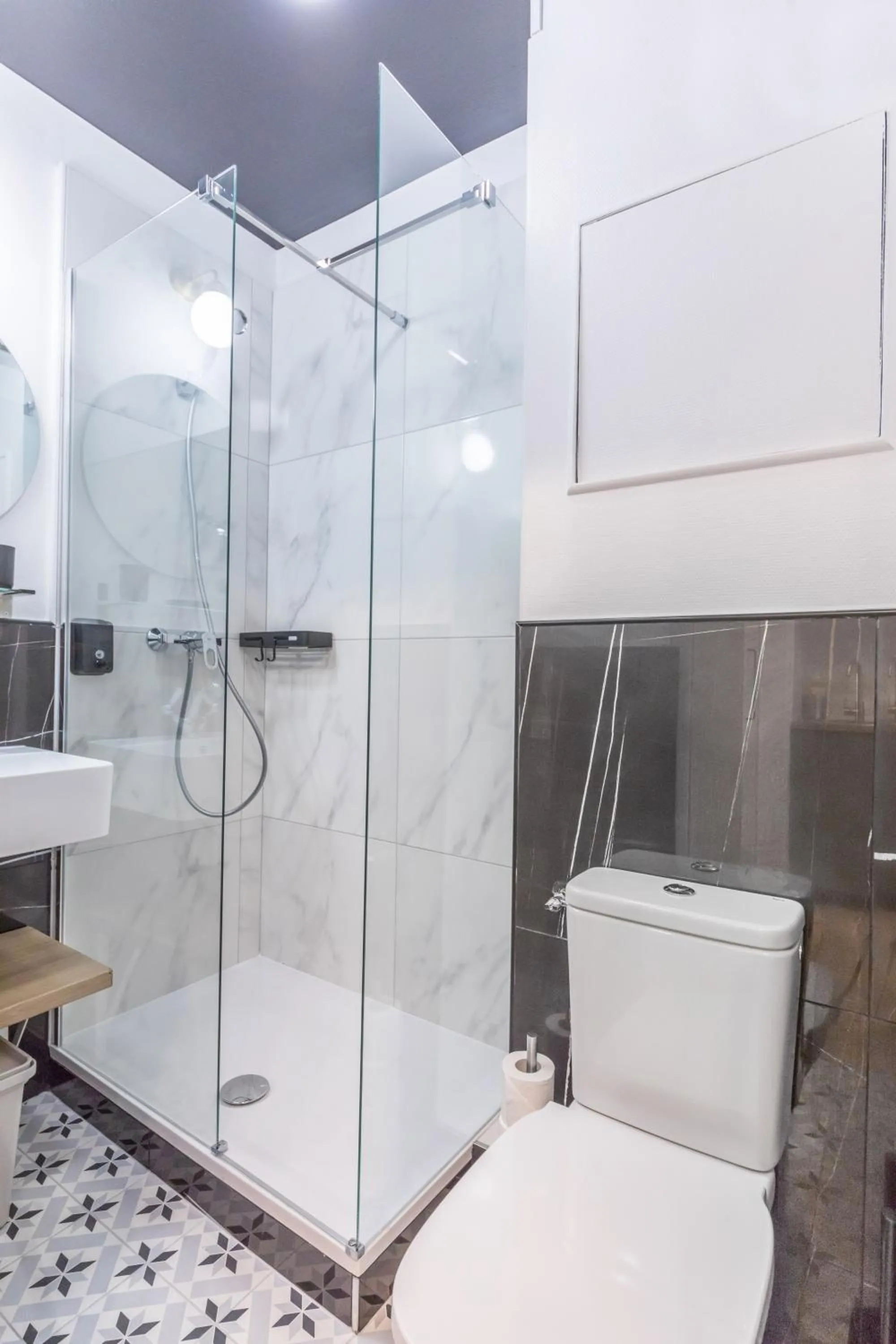 Bathroom in WS Champs-Elysées - Colomb