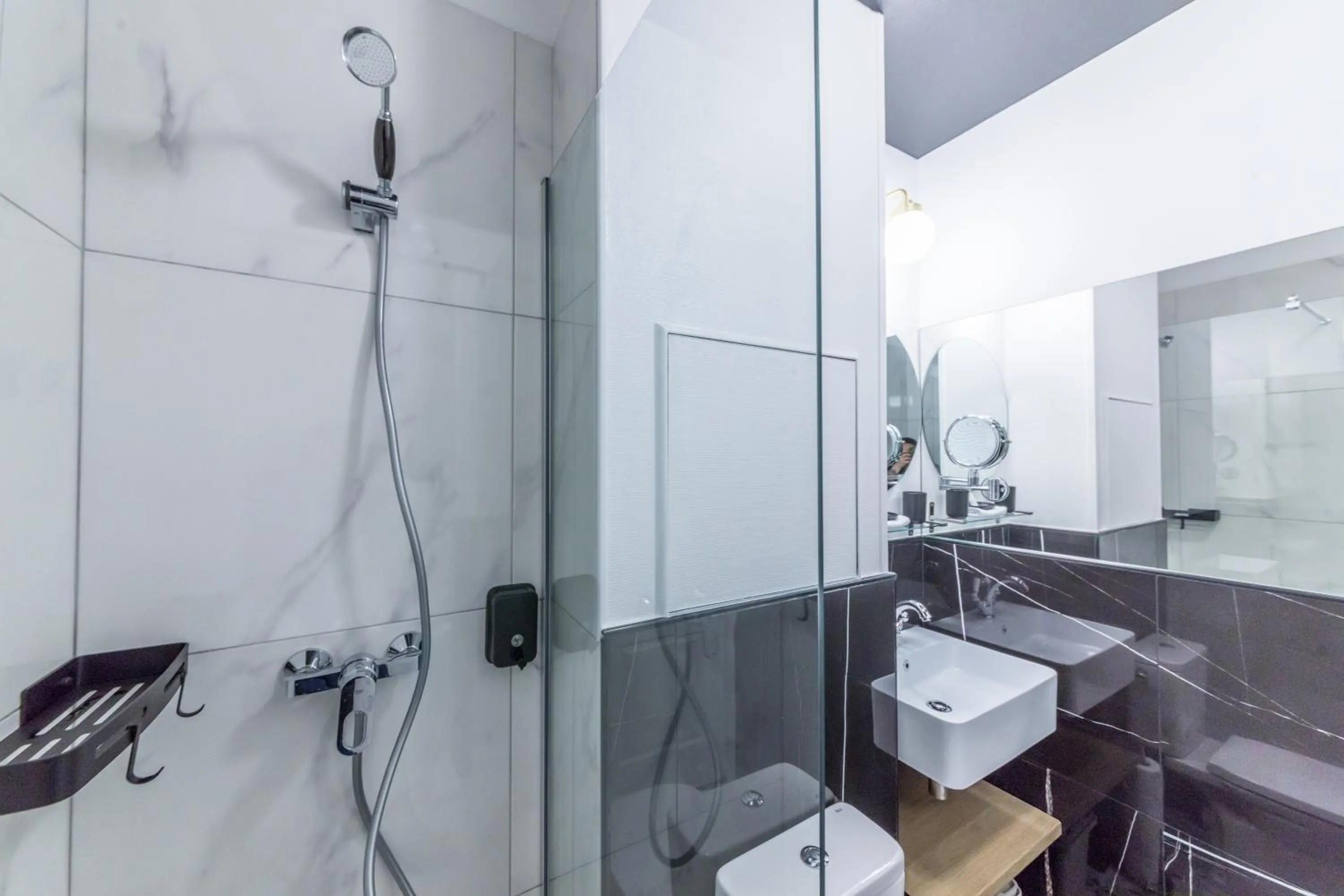 Bathroom in WS Champs-Elysées - Colomb