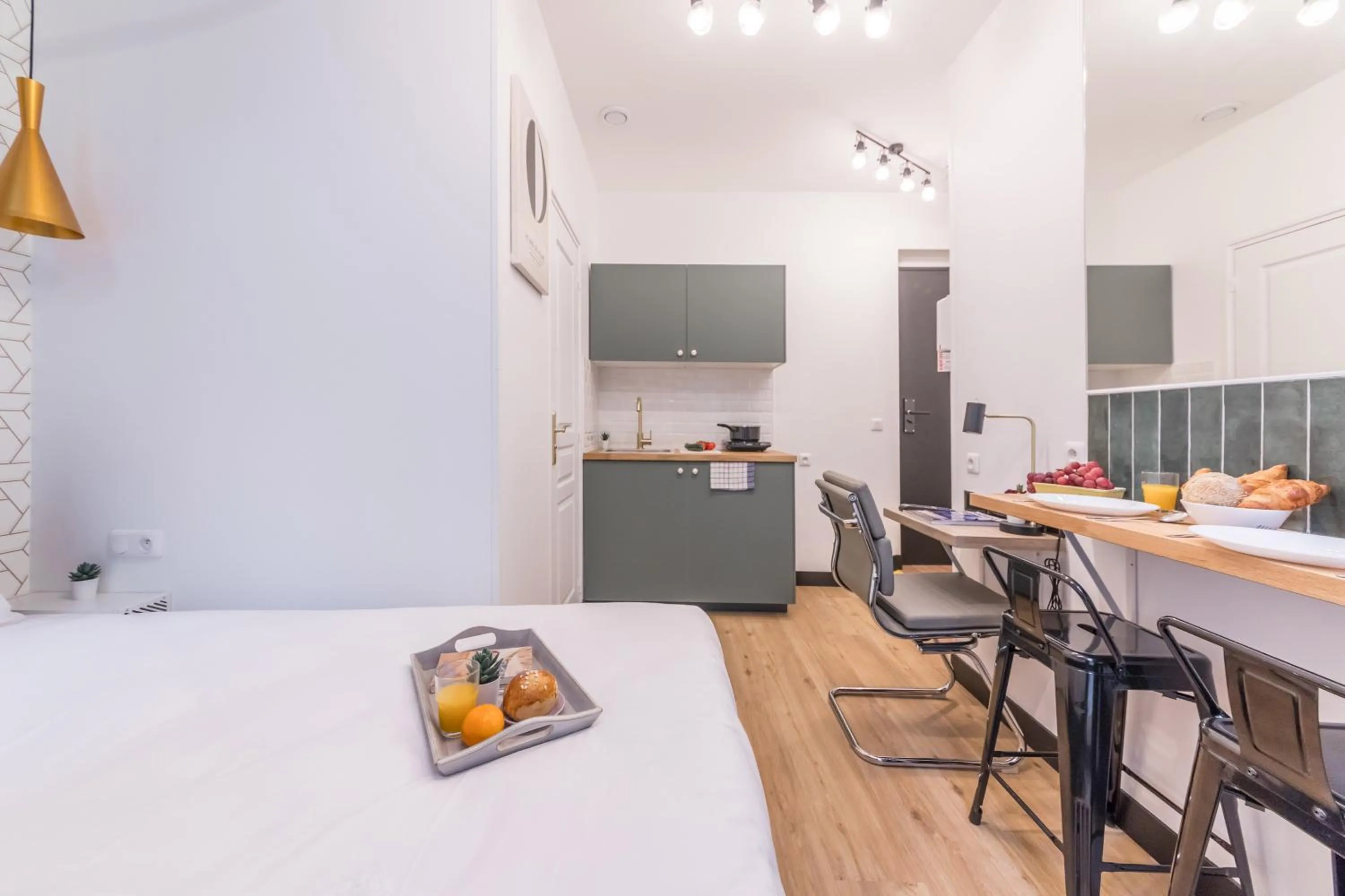 Kitchen or kitchenette in WS Champs-Elysées - Colomb