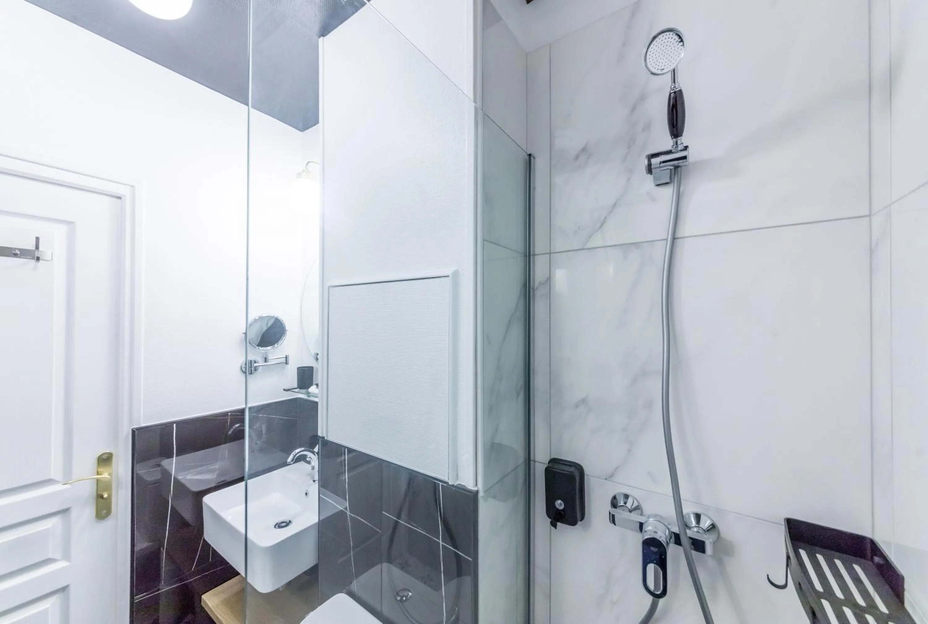 Bathroom in WS Champs-Elysées - Colomb