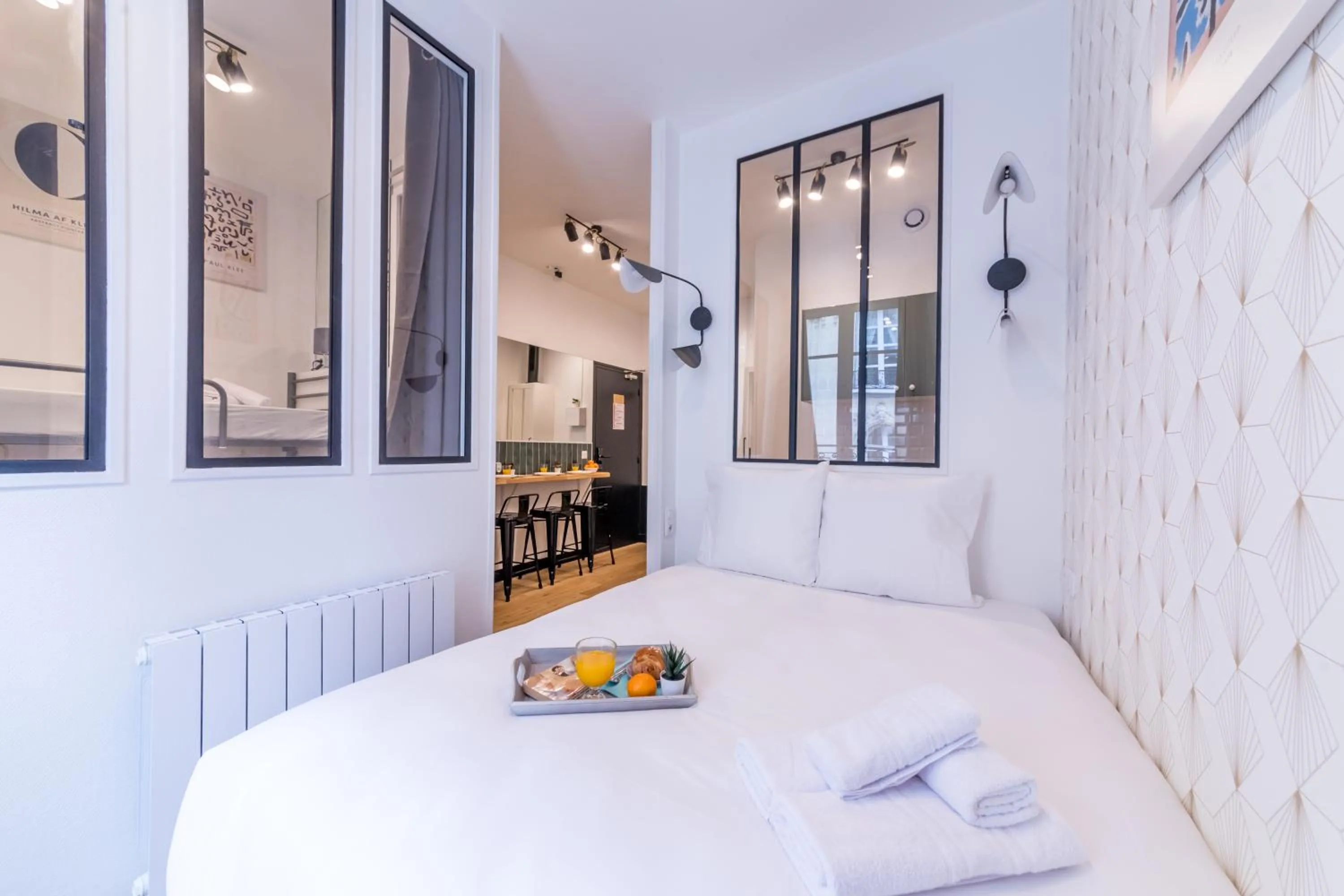 Bedroom, Bed in WS Champs-Elysées - Colomb