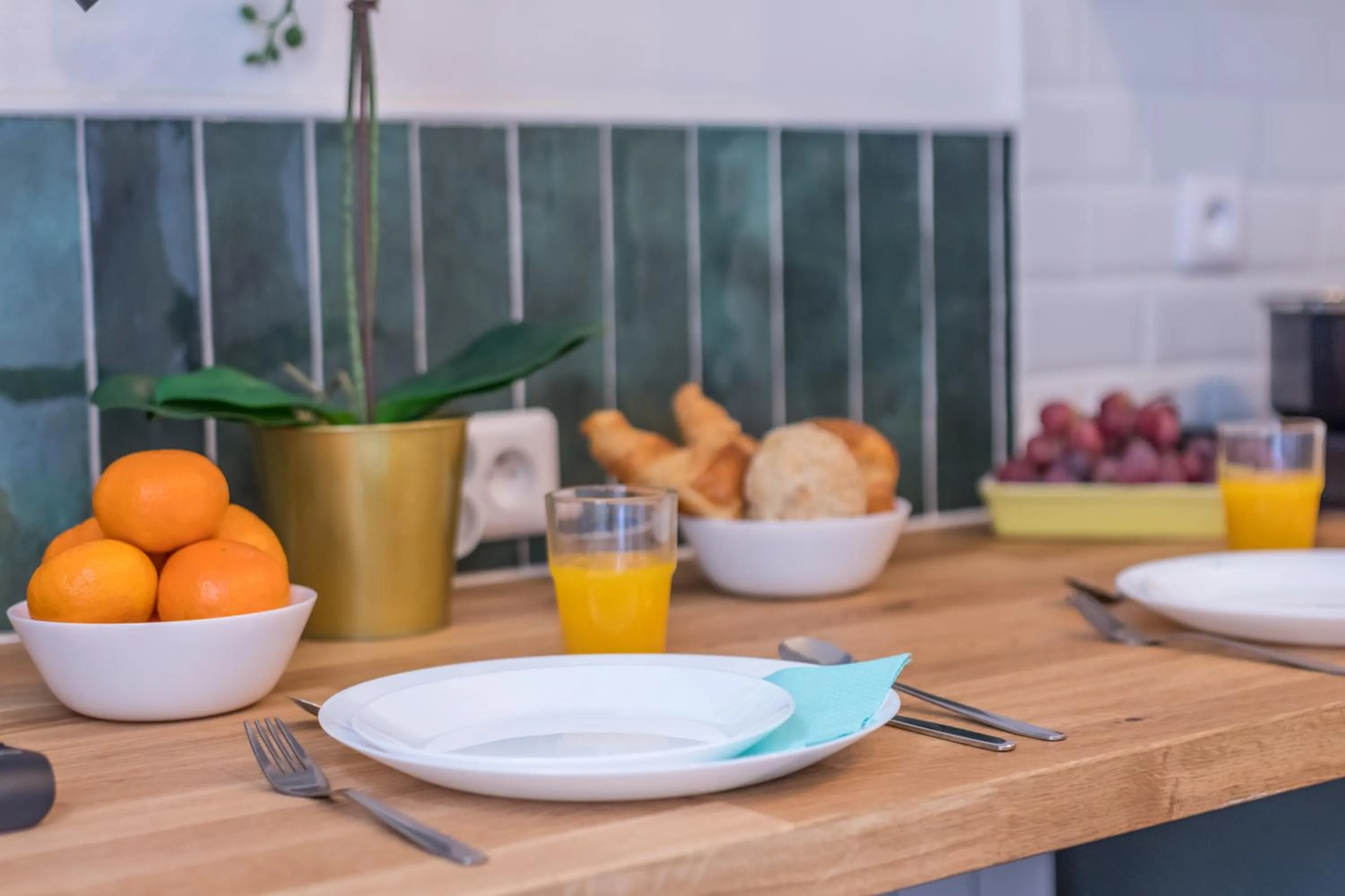 Food in WS Champs-Elysées - Colomb