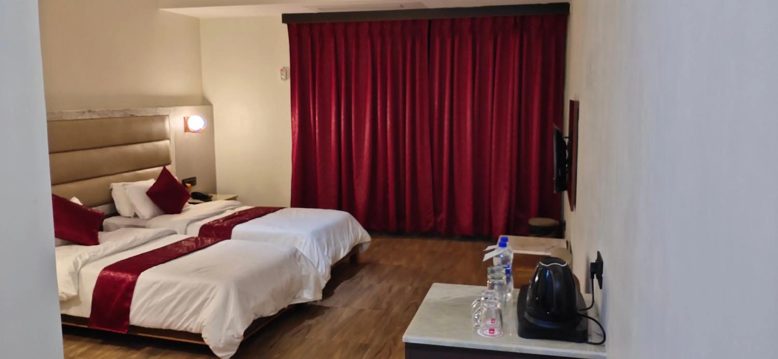 Bedroom, Bed in The Jamun Tree