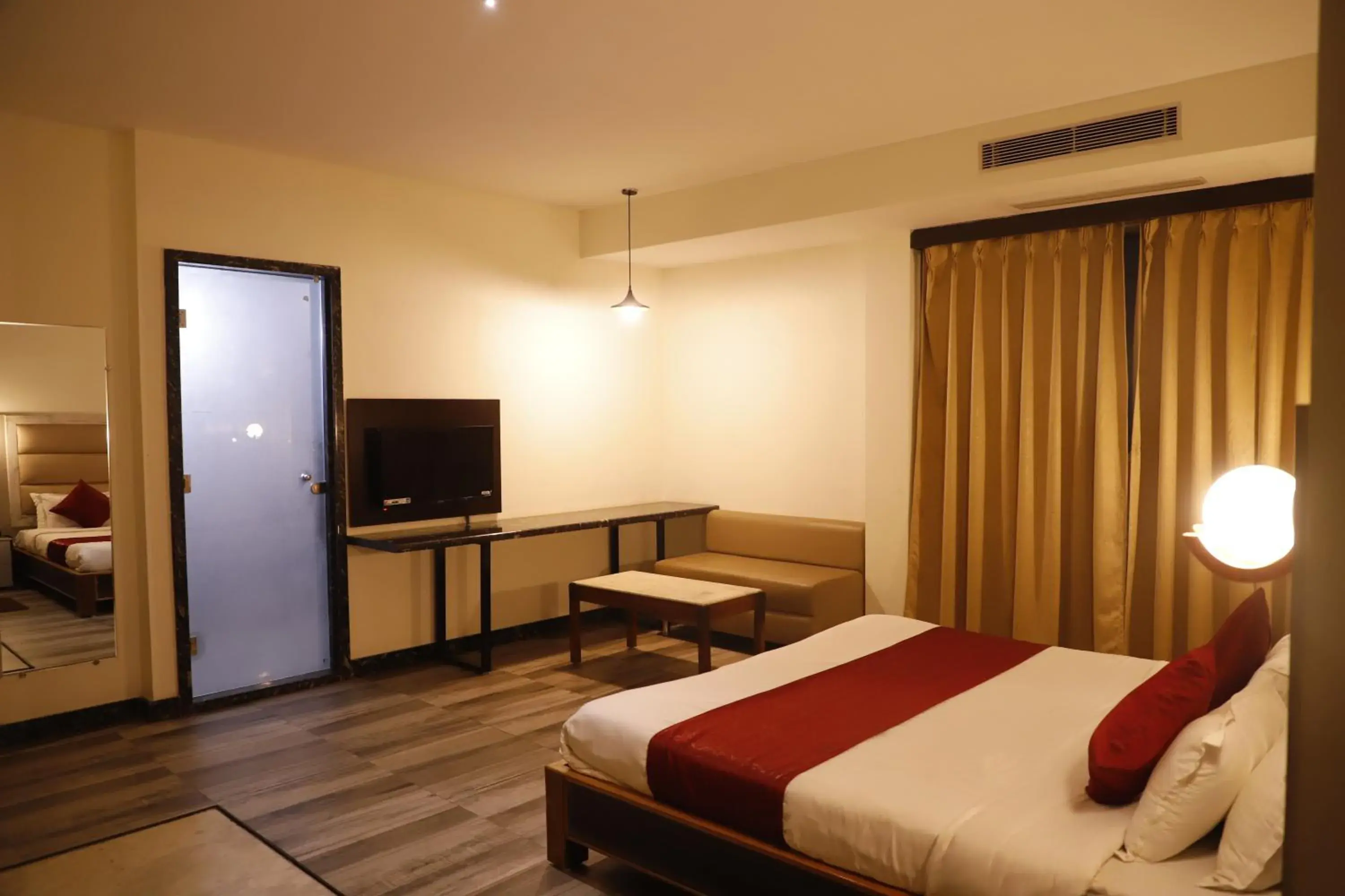 TV and multimedia, Bed in The Jamun Tree TV and multimedia, Bed in The Jamun Tree