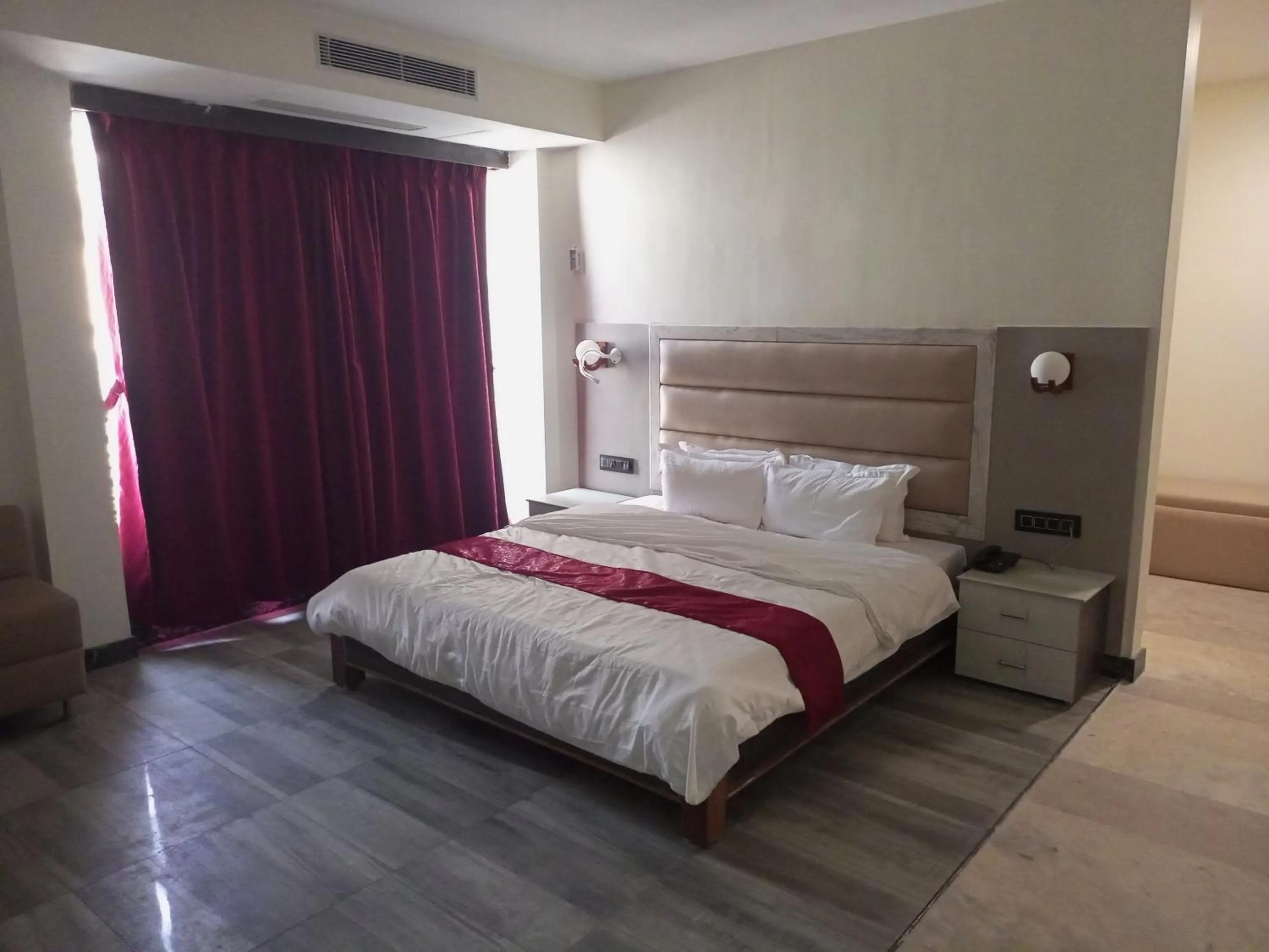 Bedroom, Bed in The Jamun Tree