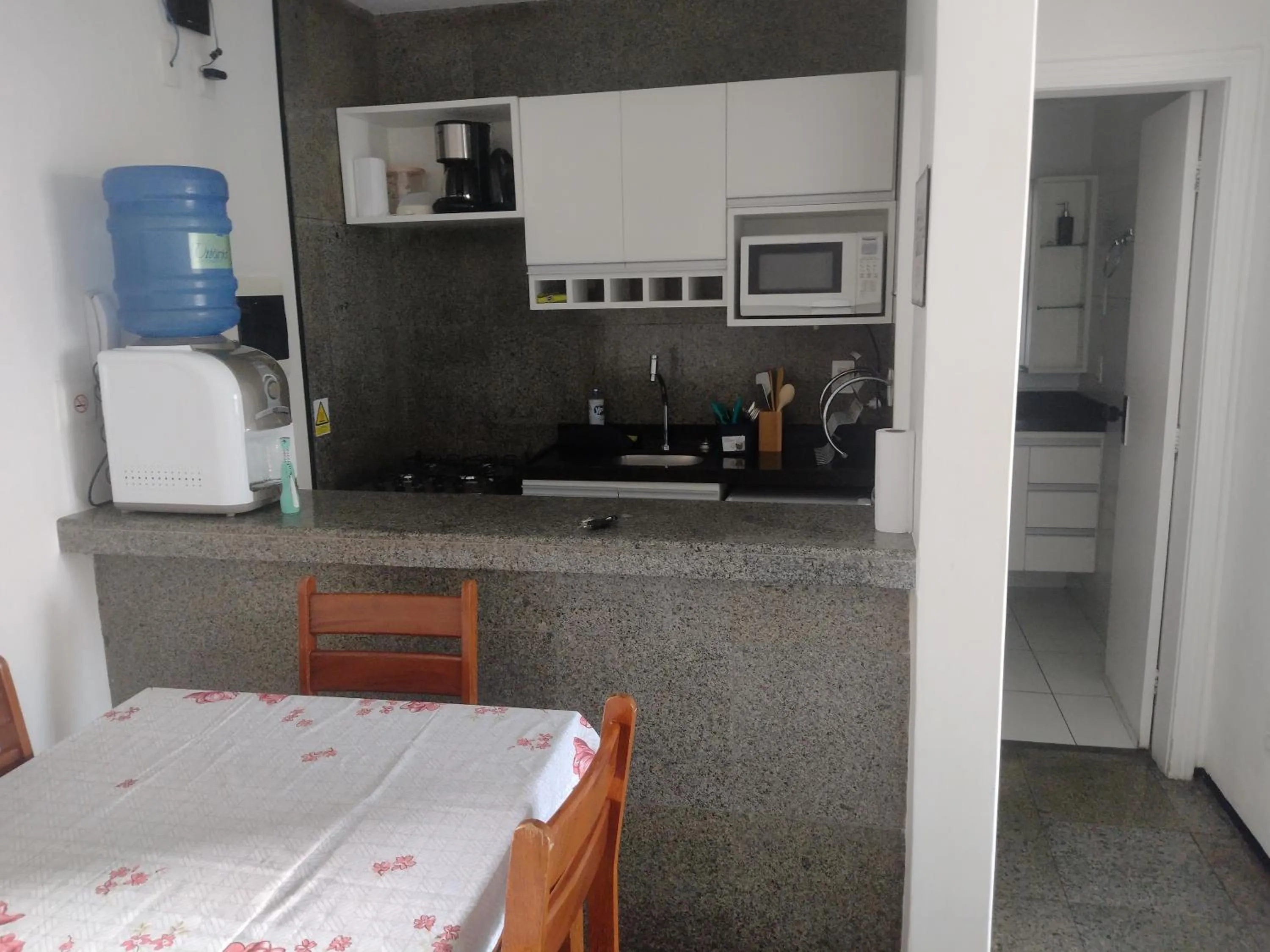 Communal kitchen in Via Venetto Flat próximo a feirinha da beira-mar Fortaleza