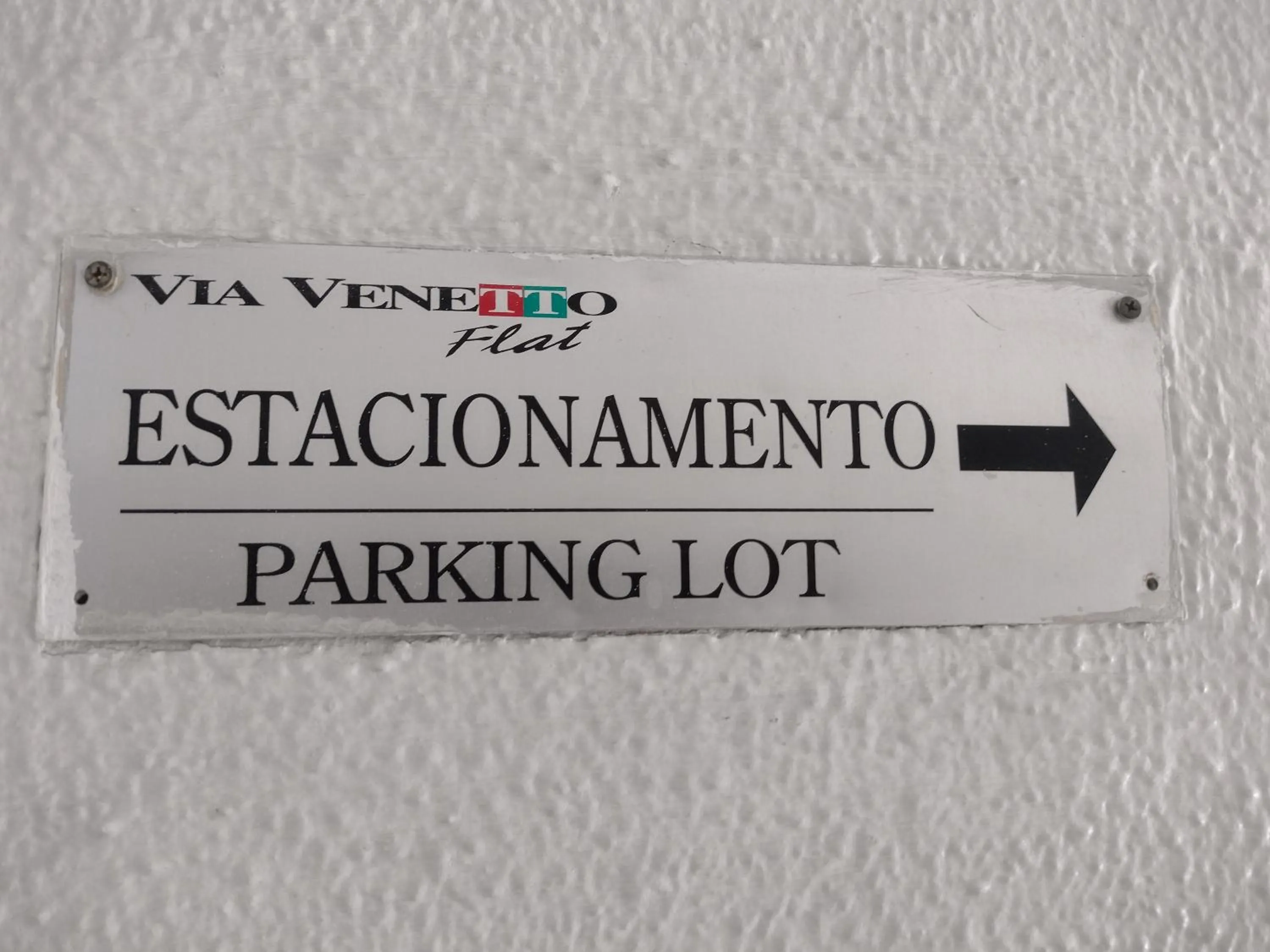 Property logo or sign in Via Venetto Flat próximo a feirinha da beira-mar Fortaleza