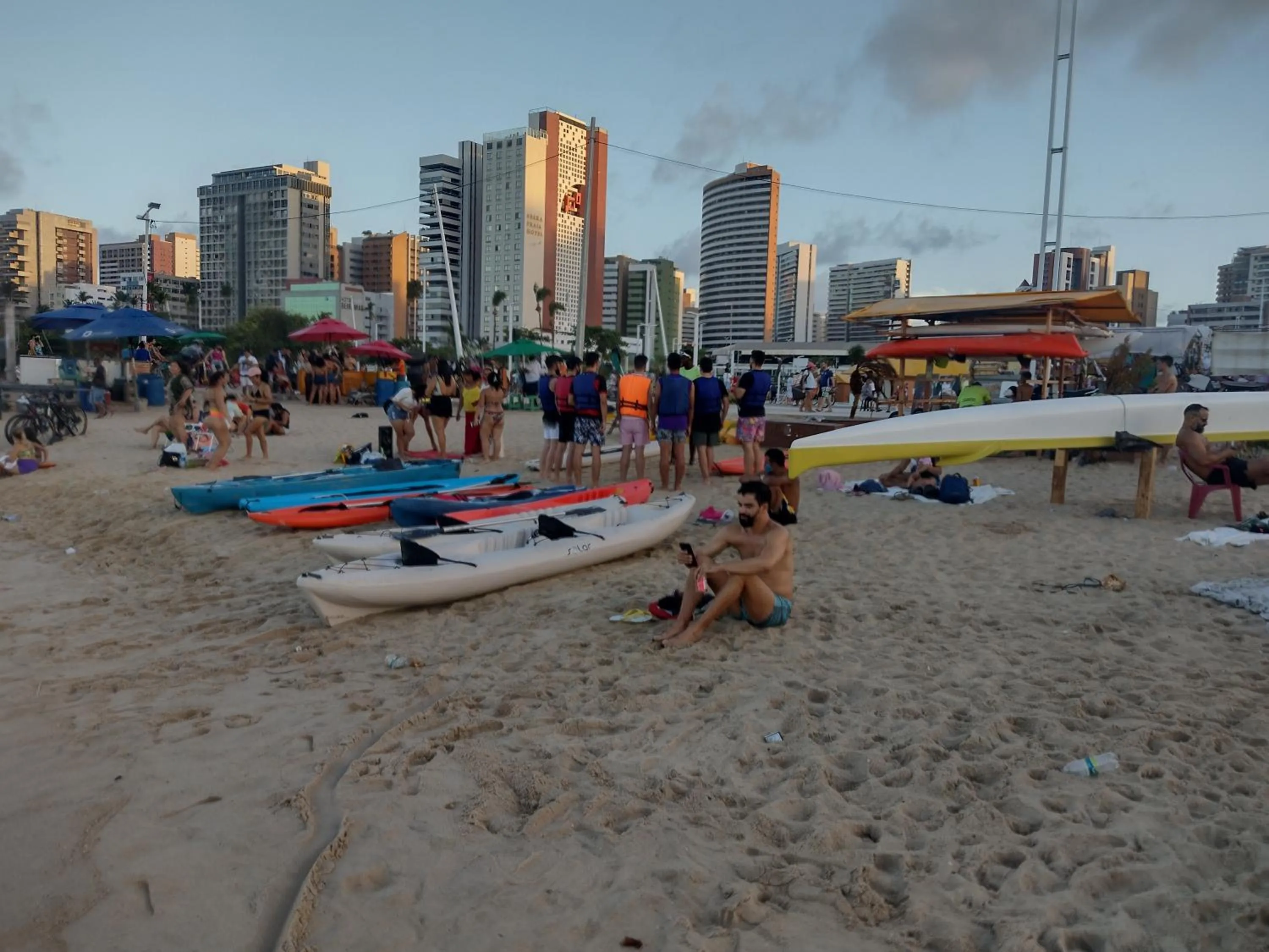 Sea view in Via Venetto Flat próximo a feirinha da beira-mar Fortaleza