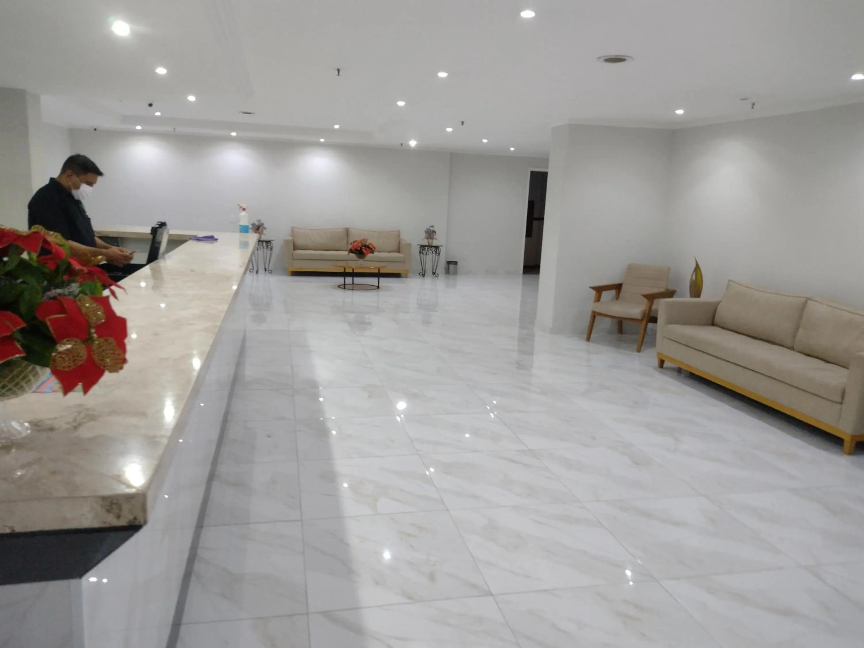 Staff in Via Venetto Flat próximo a feirinha da beira-mar Fortaleza