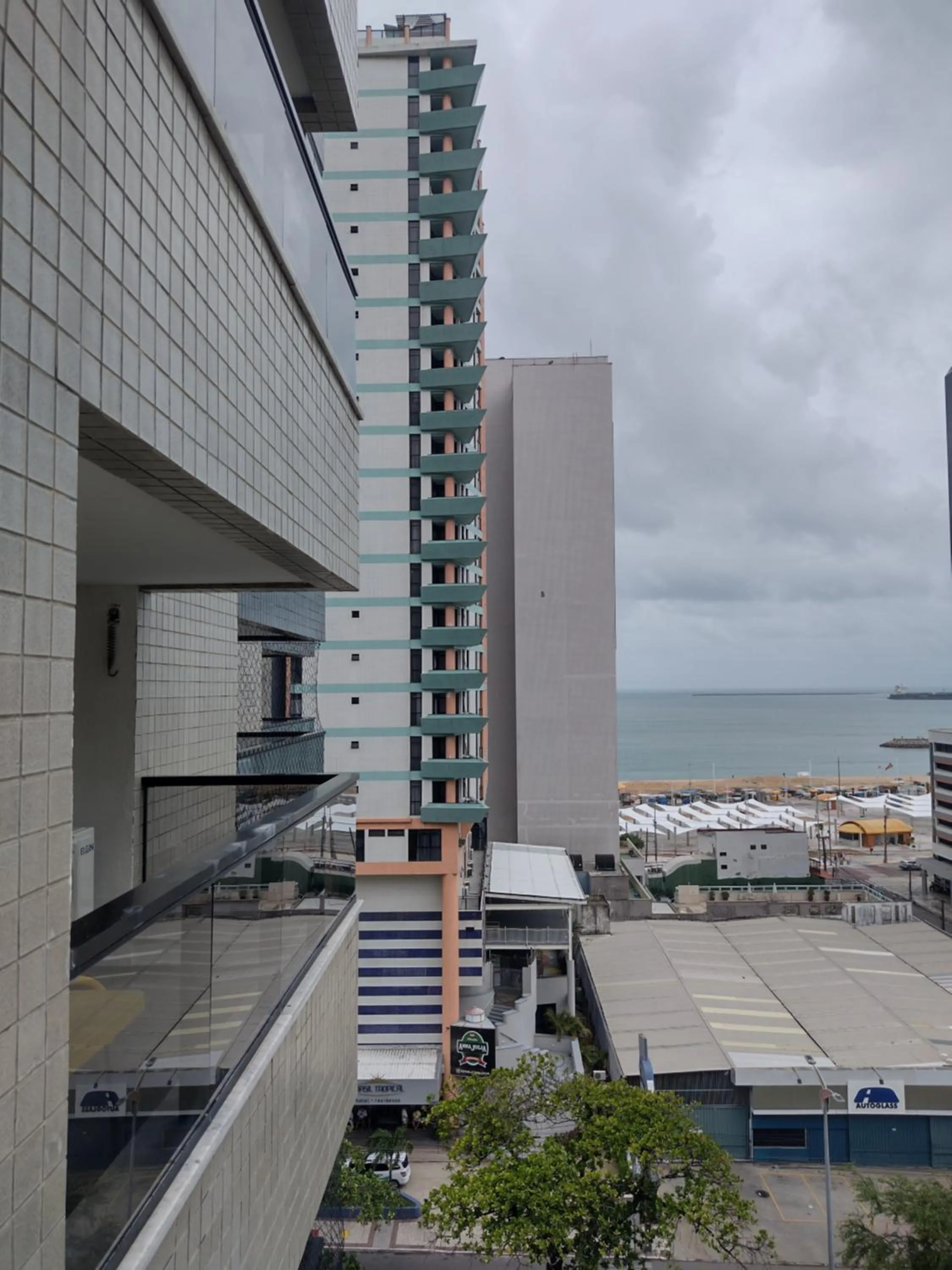 Balcony/Terrace in Via Venetto Flat próximo a feirinha da beira-mar Fortaleza