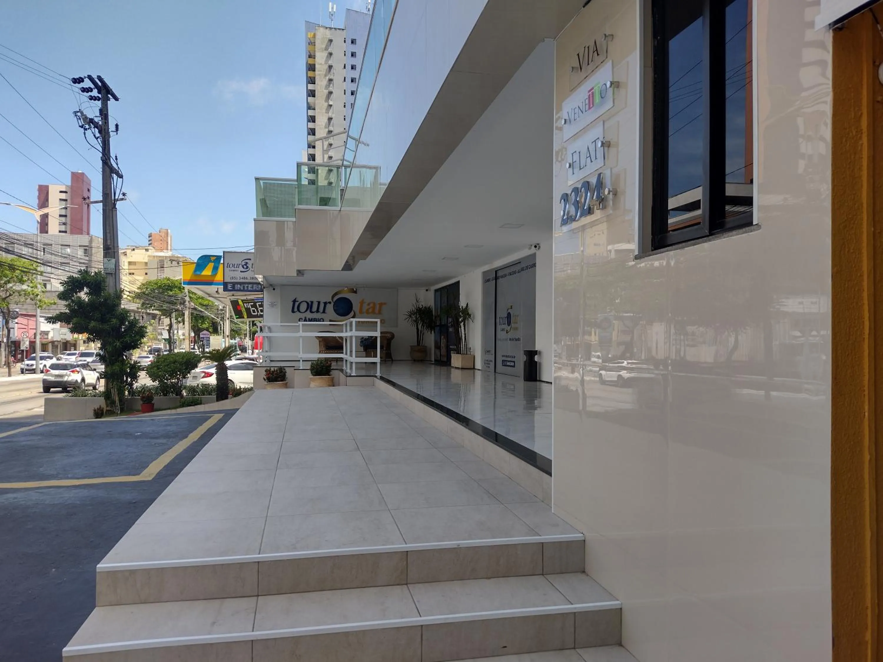 Property building in Via Venetto Flat próximo a feirinha da beira-mar Fortaleza