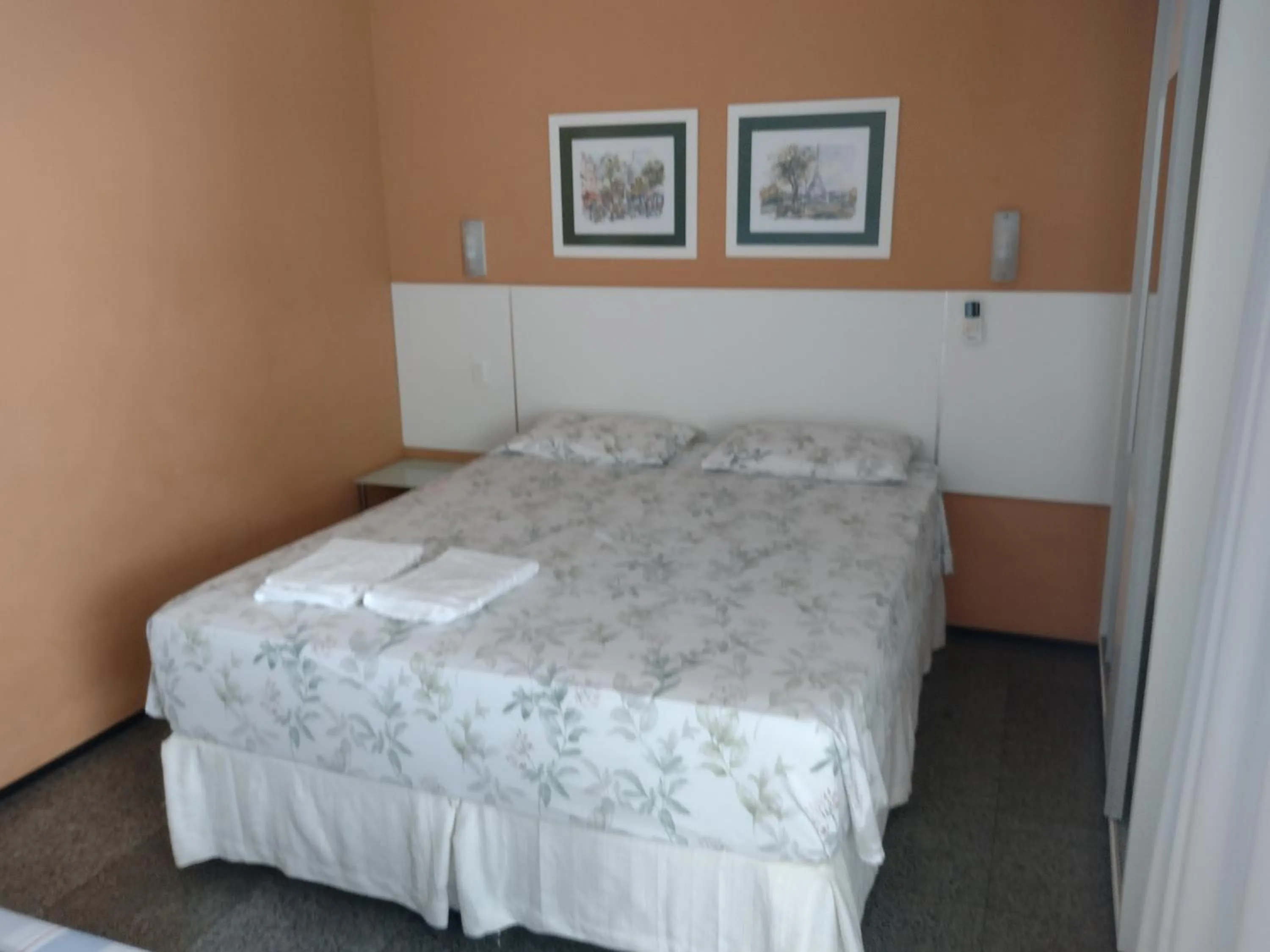 Photo of the whole room, Bed in Via Venetto Flat próximo a feirinha da beira-mar Fortaleza