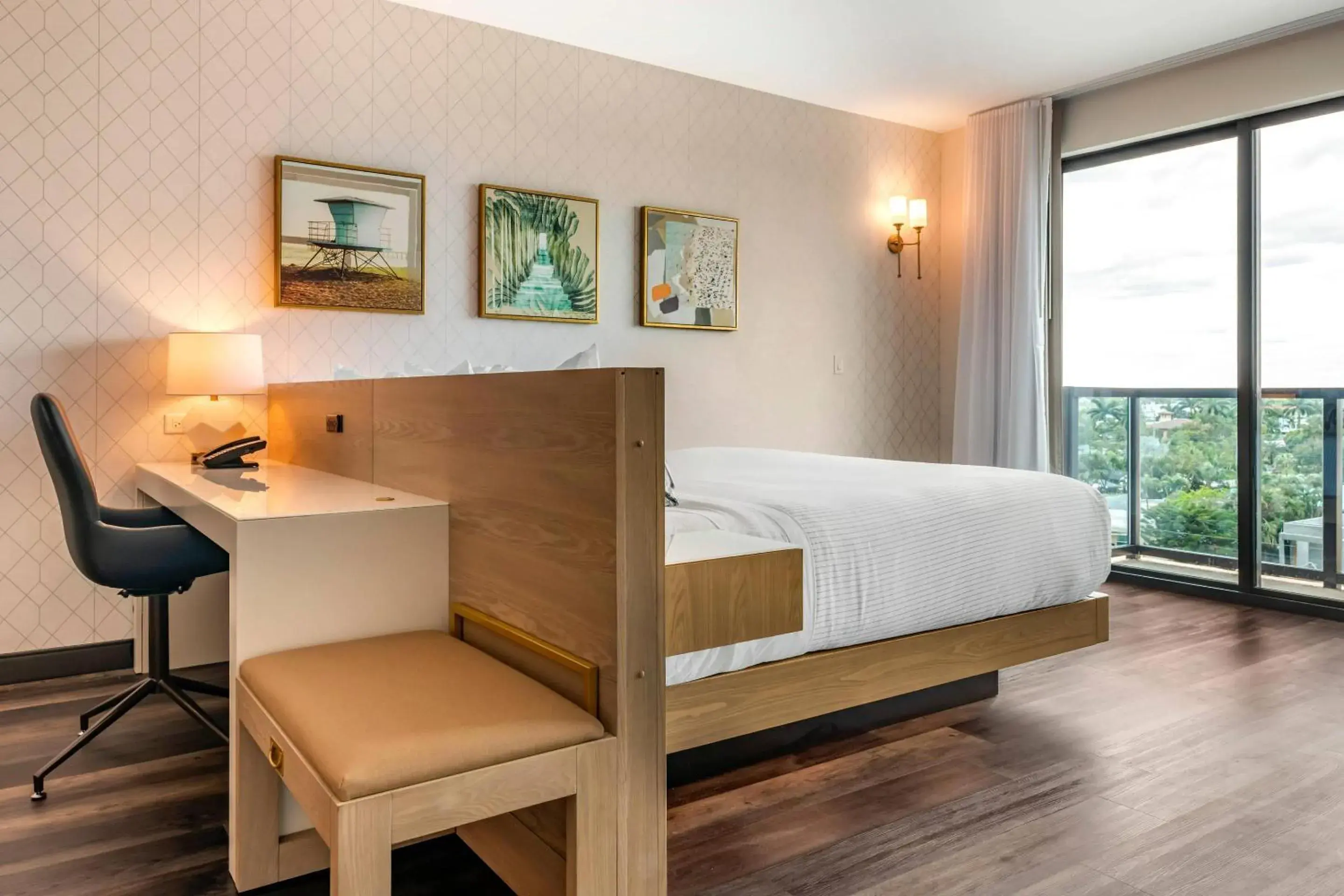 Bedroom, Bed in Cambria Hotel Fort Lauderdale Beach Bedroom, Bed in Cambria Hotel Fort Lauderdale Beach