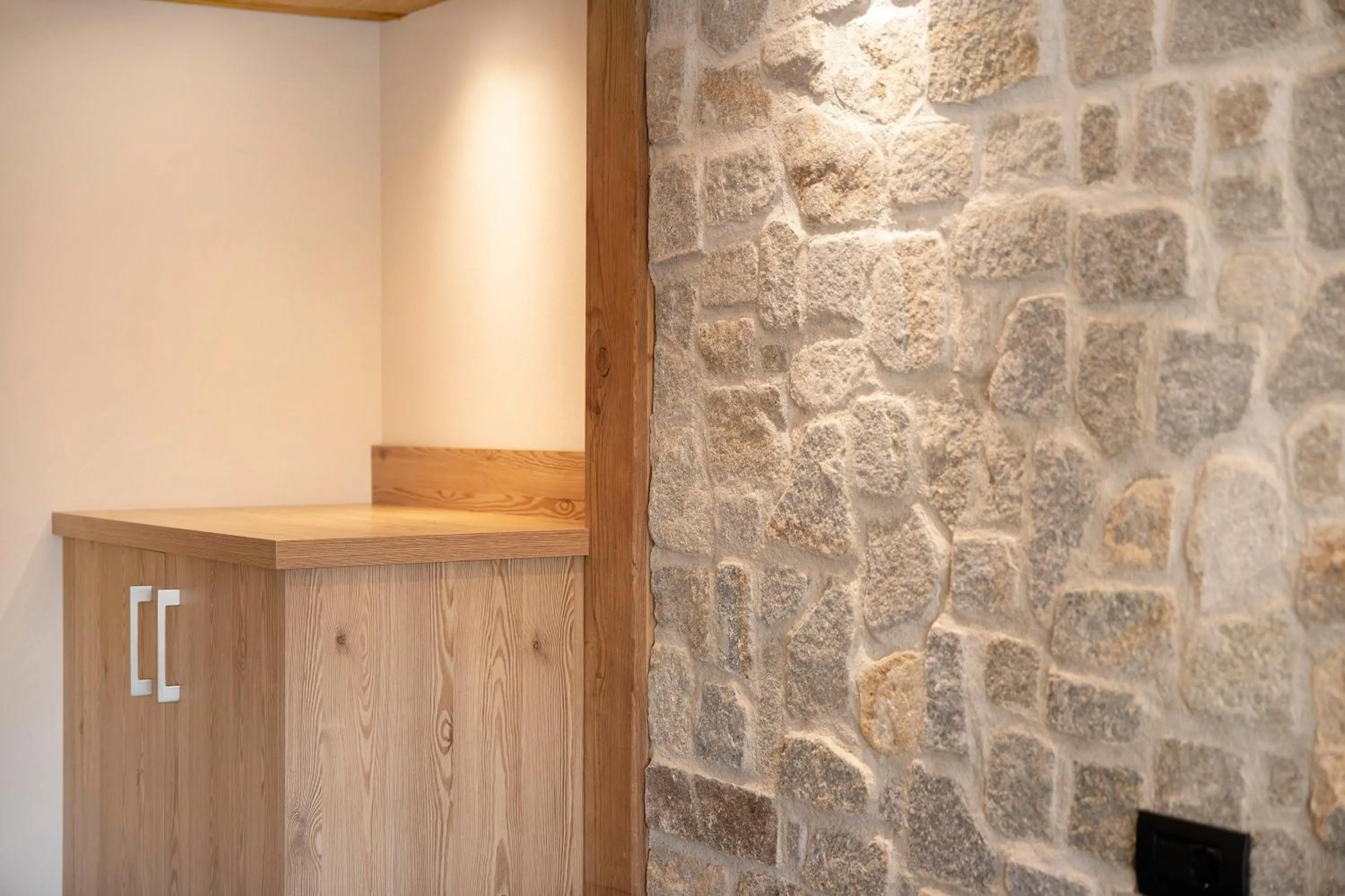 Rasia Residence Relax Stone