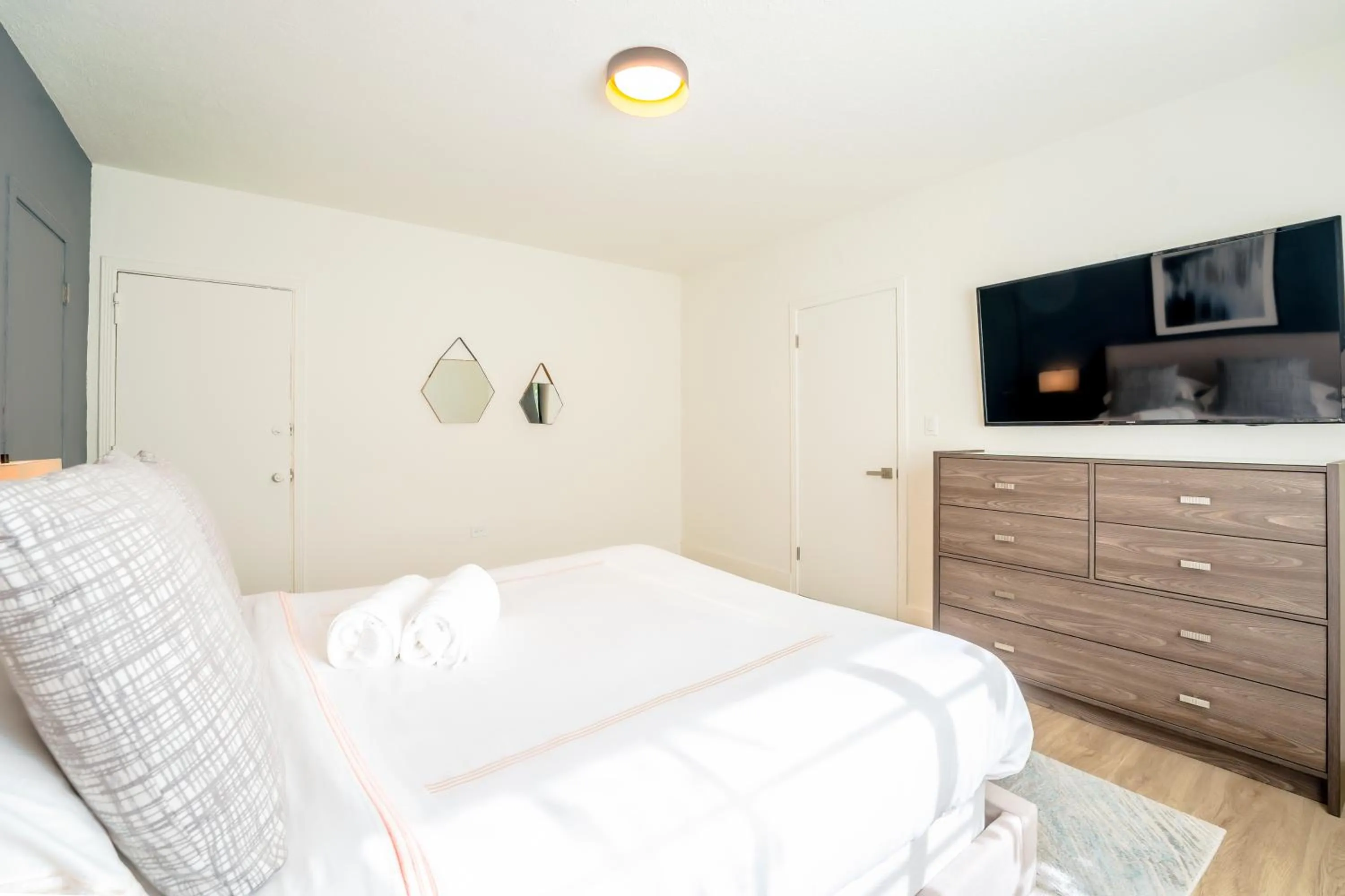 Bed in PRAIA Hotel Boutique & Apartments Miami Beach