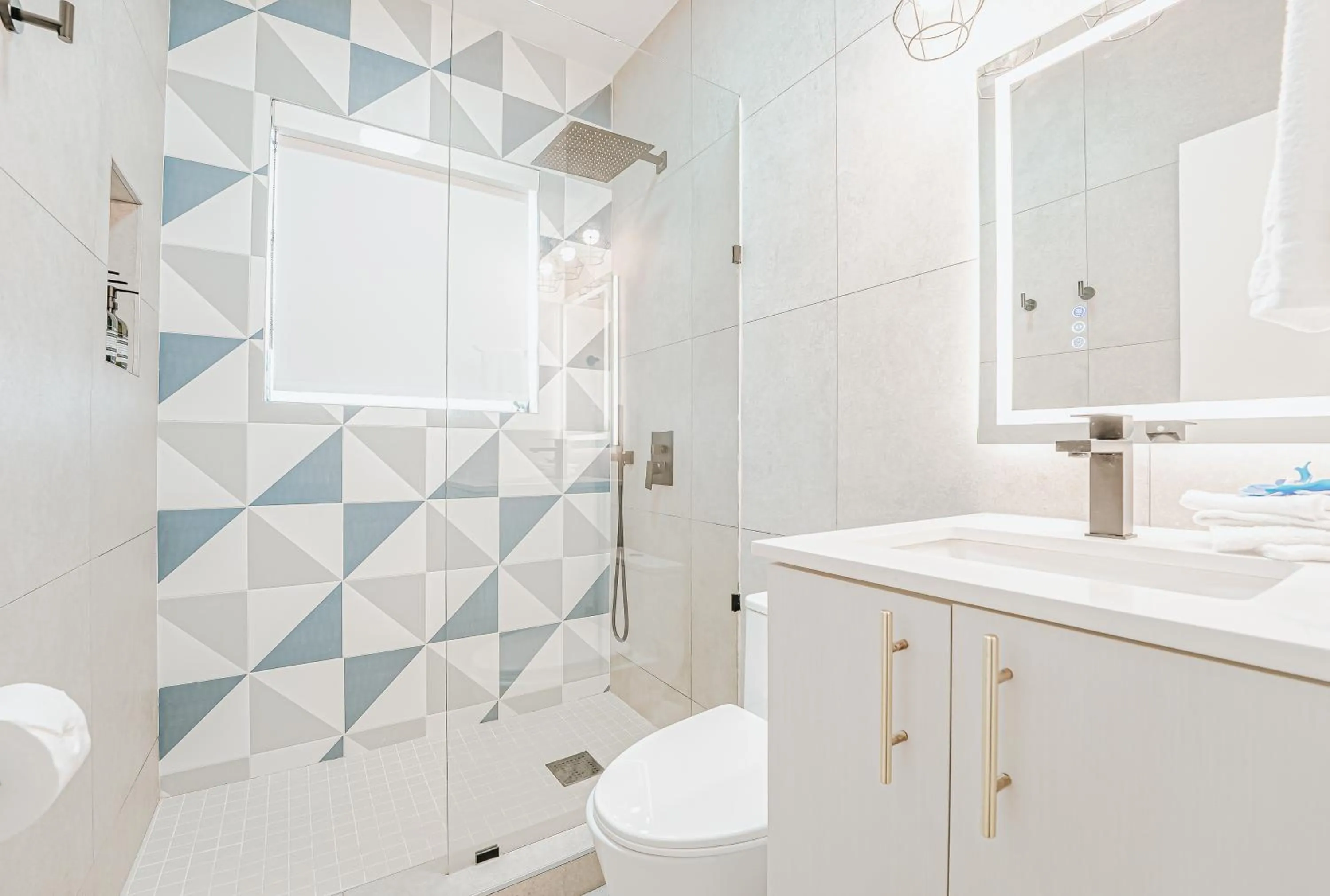 Bathroom in PRAIA Hotel Boutique & Apartments Miami Beach