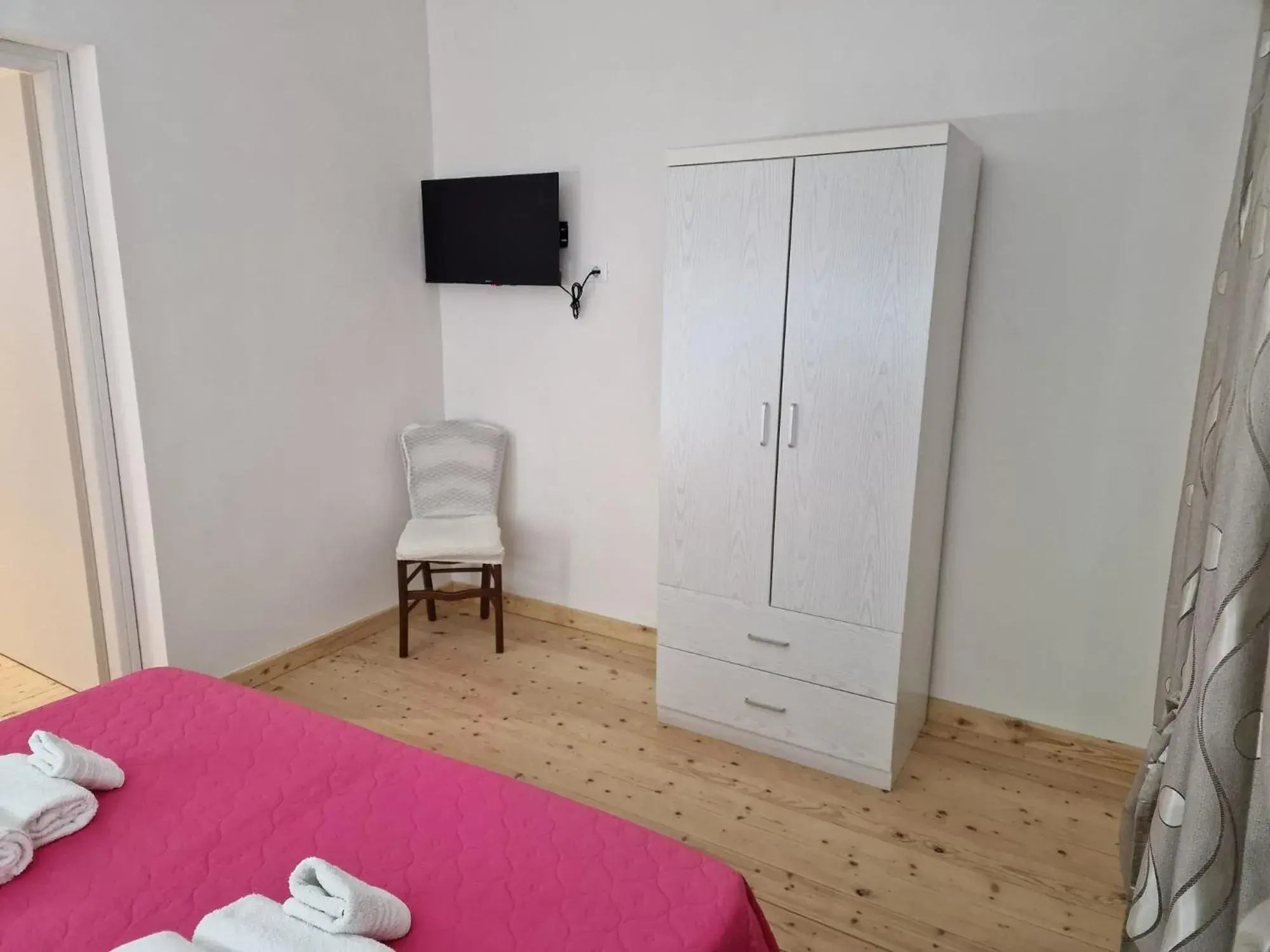 Quadruple Room with Terrace - single occupancy in B & B Da Rosa Quadruple Room with Terrace - single occupancy in B & B Da Rosa