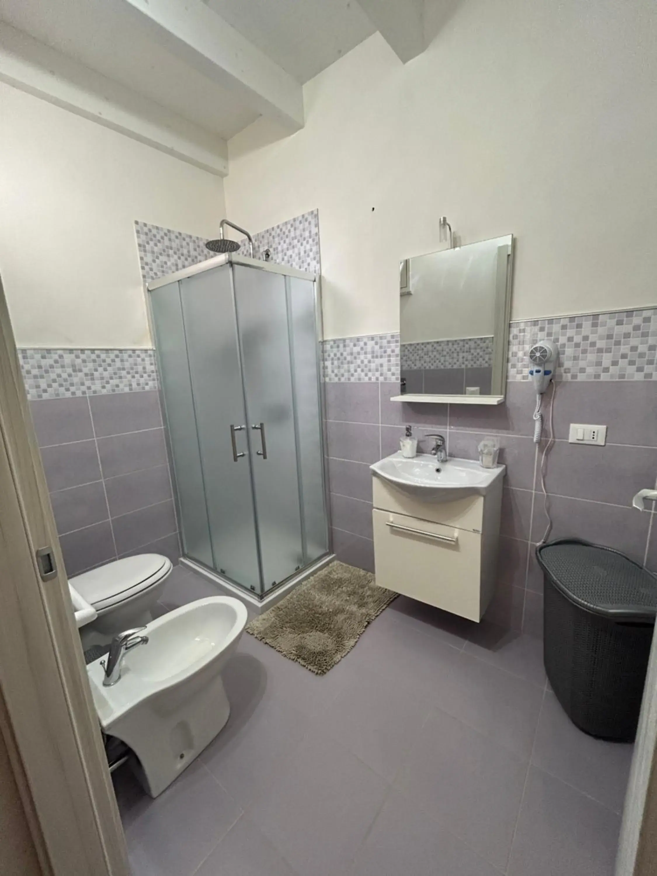 Quadruple Room with Private Bathroom - single occupancy in B & B Da Rosa Quadruple Room with Private Bathroom - single occupancy in B & B Da Rosa
