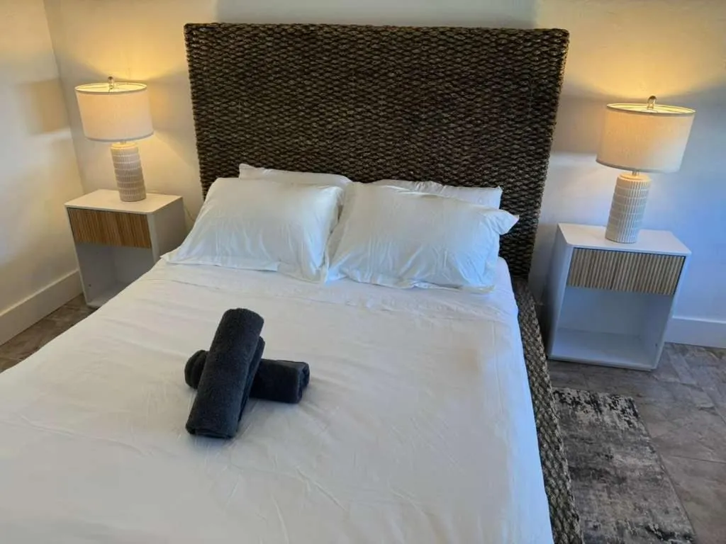 Bed in PRAIA Hotel Hollywood