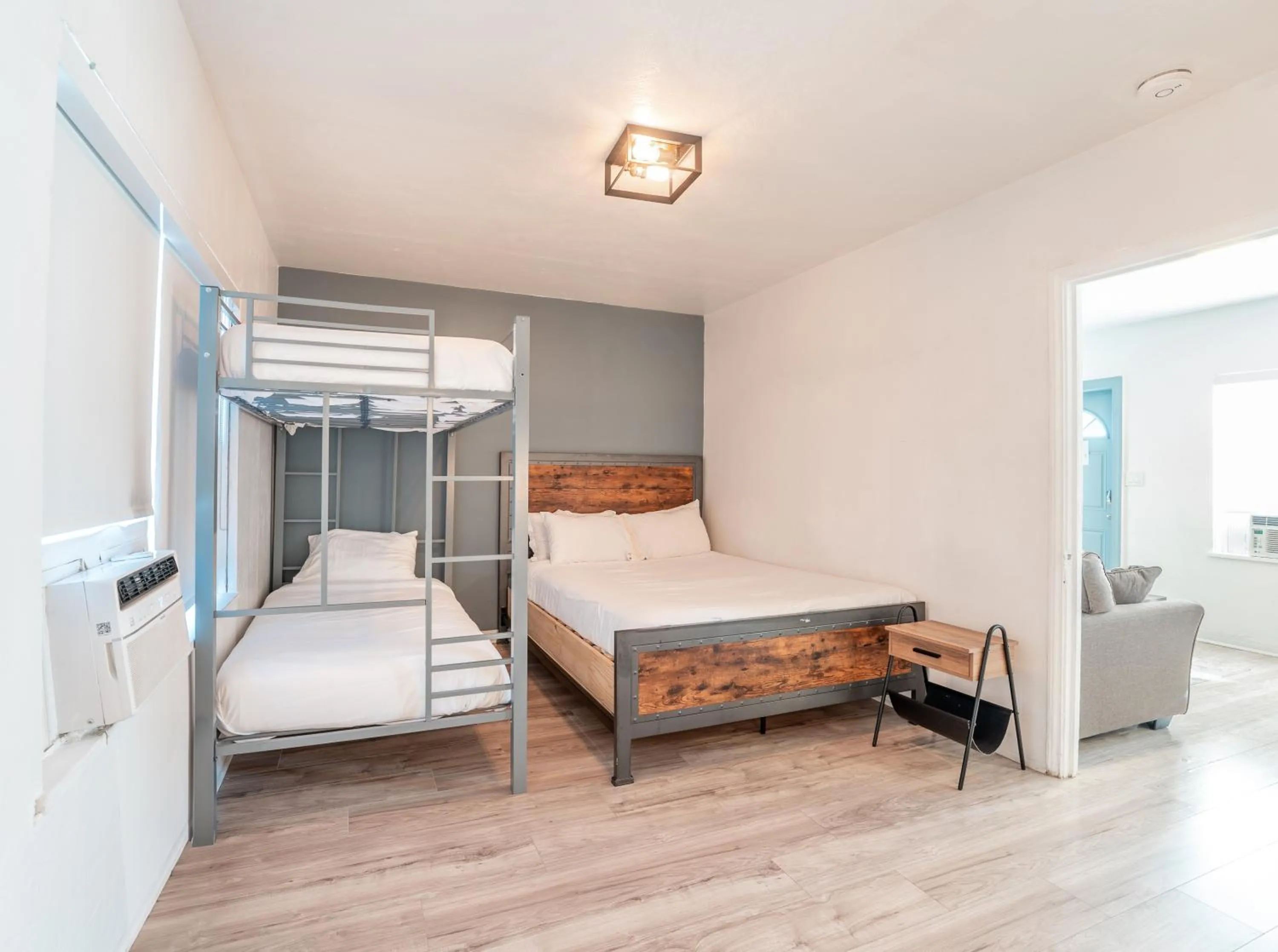 Bed in PRAIA Hotel Hollywood