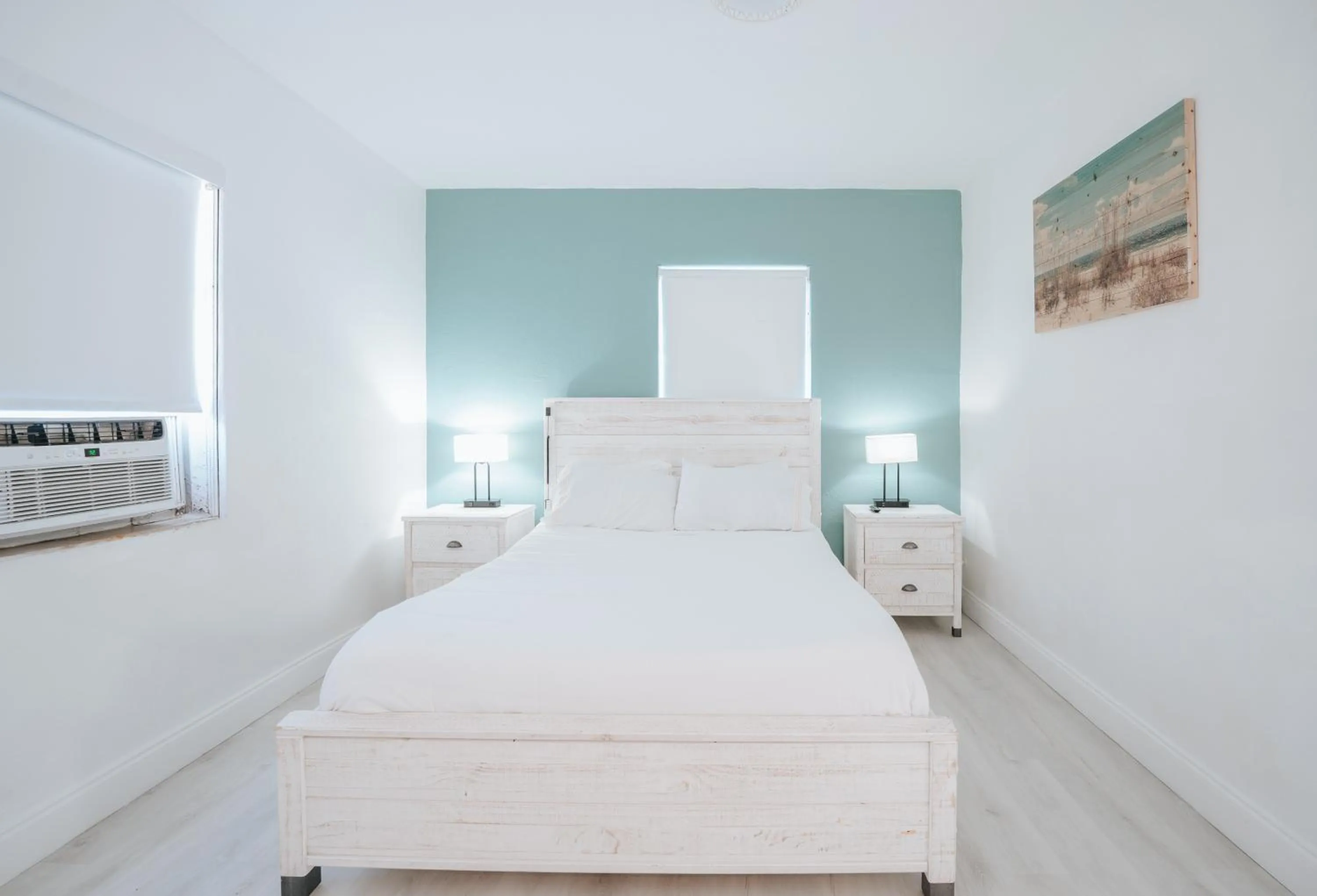 Bed in PRAIA Hotel Hollywood