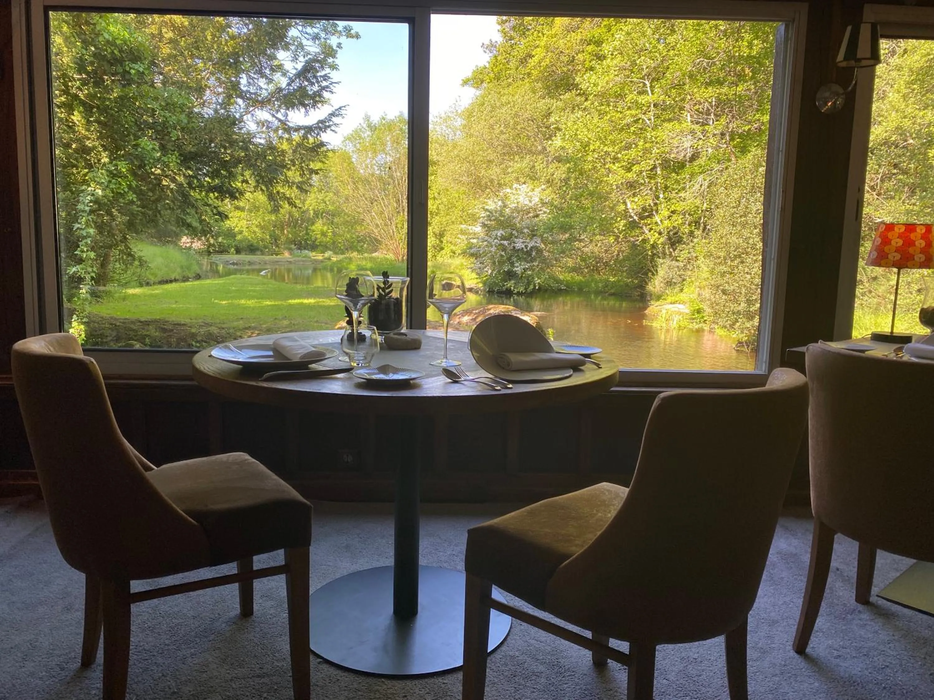 Restaurant/places to eat in Les Moulins Du Duc ÉCOLODGE