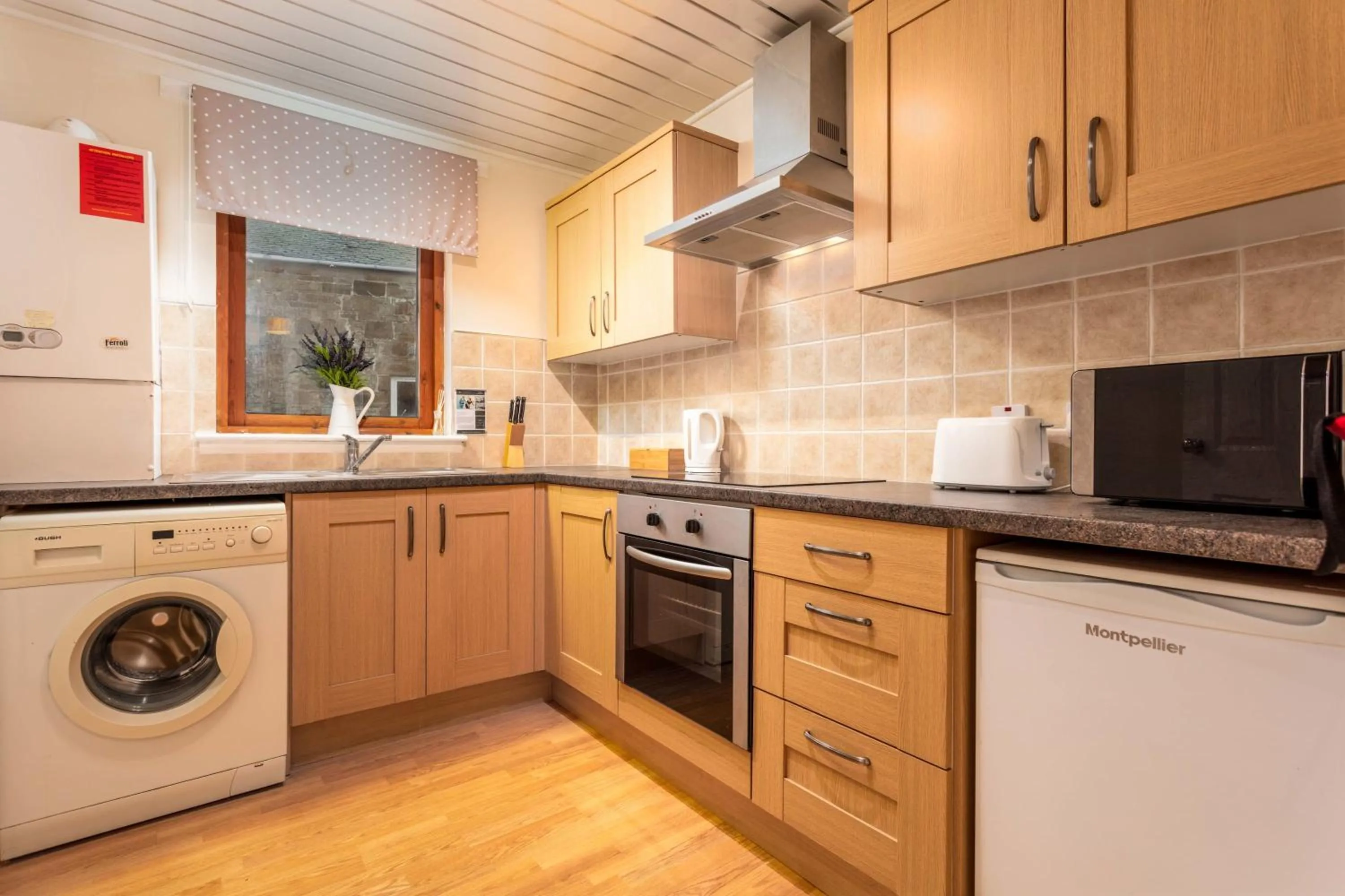 Prestwick Central - Donnini Apartments