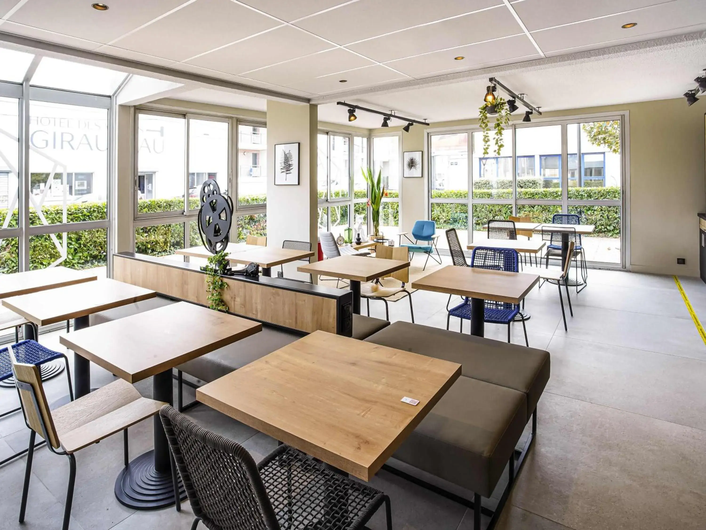 Restaurant/places to eat in Ibis Tours Centre Giraudeau Restaurant/places to eat in Ibis Tours Centre Giraudeau