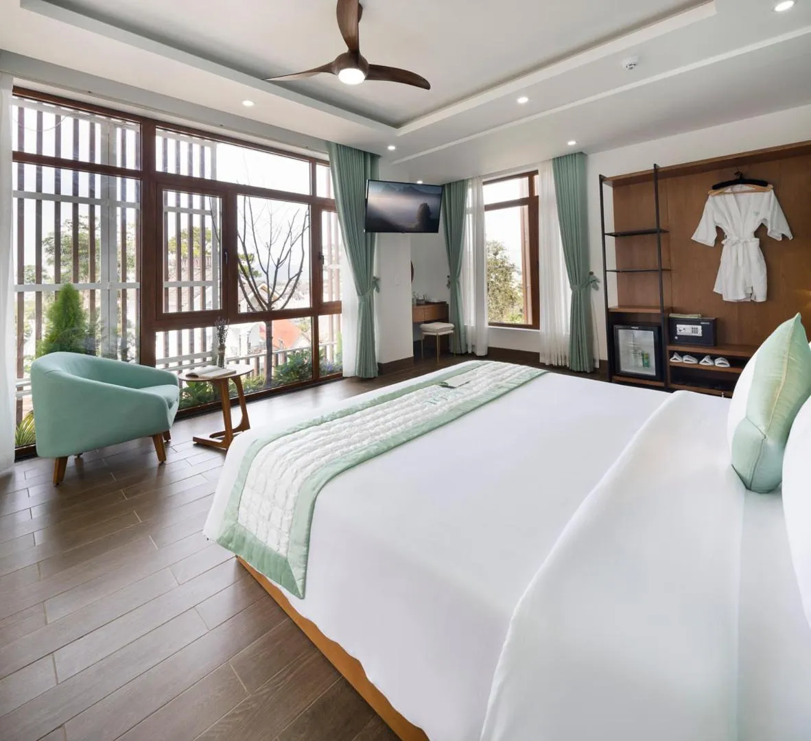Bed in Lasol Boutique Hotel