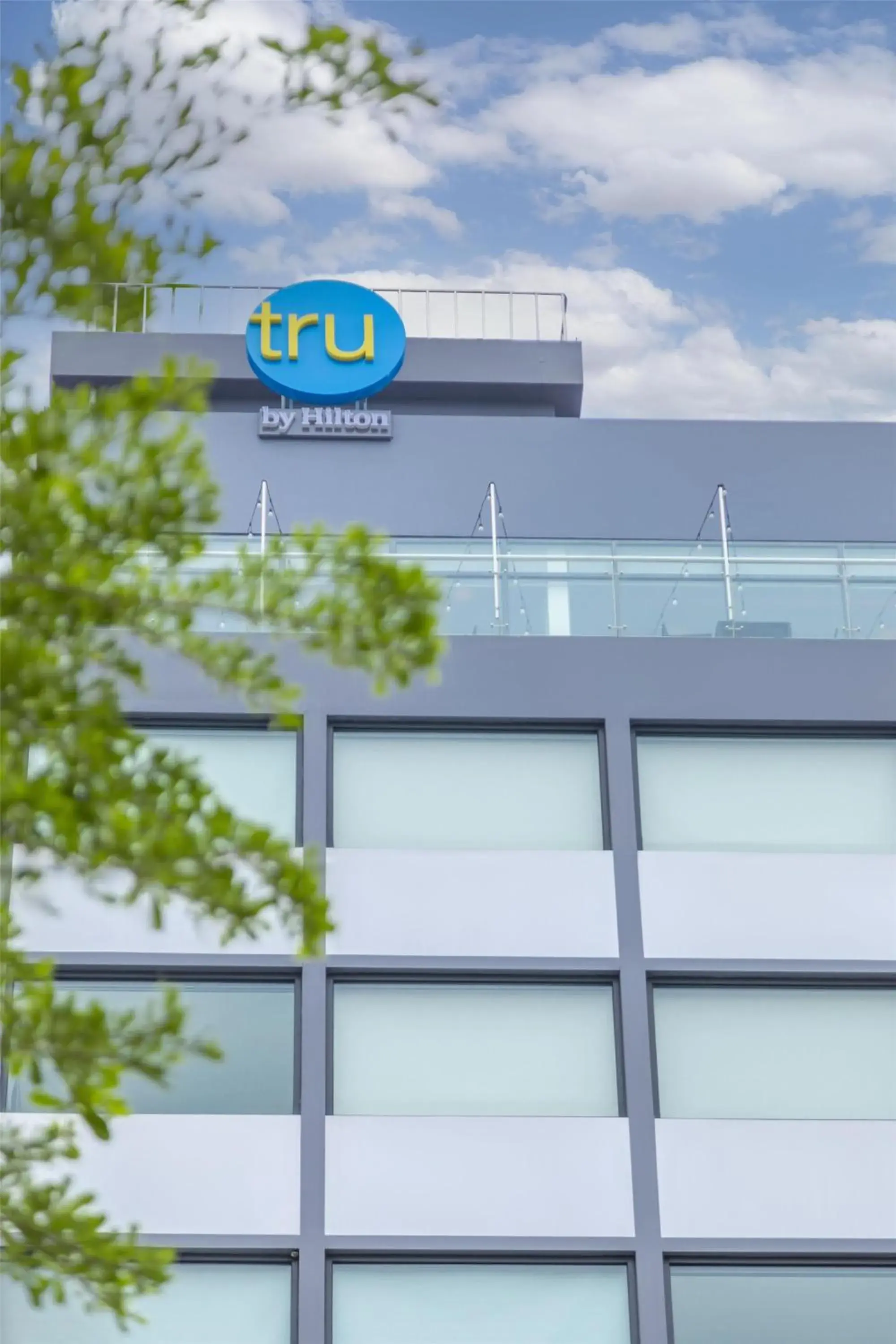 Property building in Tru by Hilton Ha Long Hon Gai Centre Property building in Tru by Hilton Ha Long Hon Gai Centre