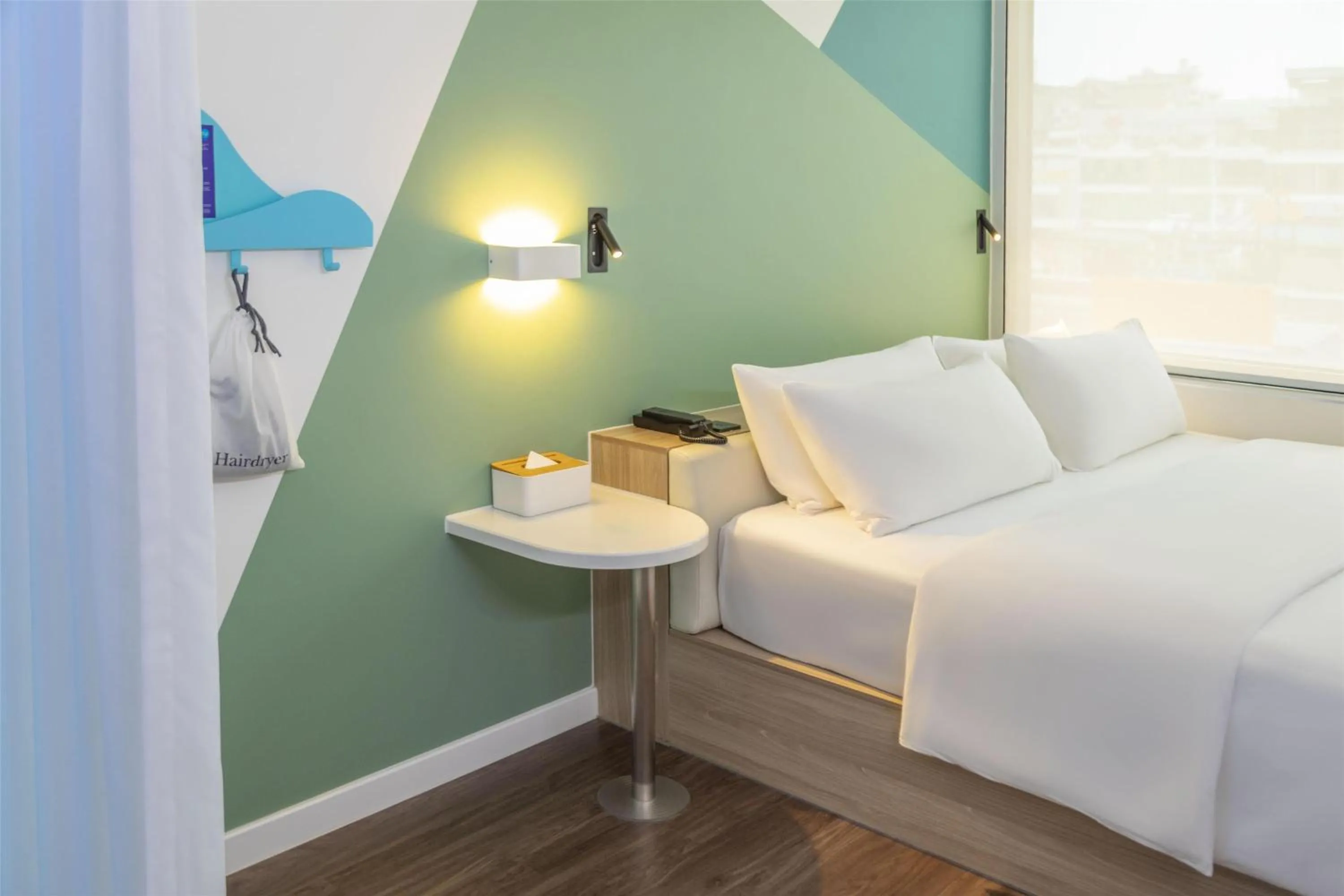 Bed in Tru by Hilton Ha Long Hon Gai Centre