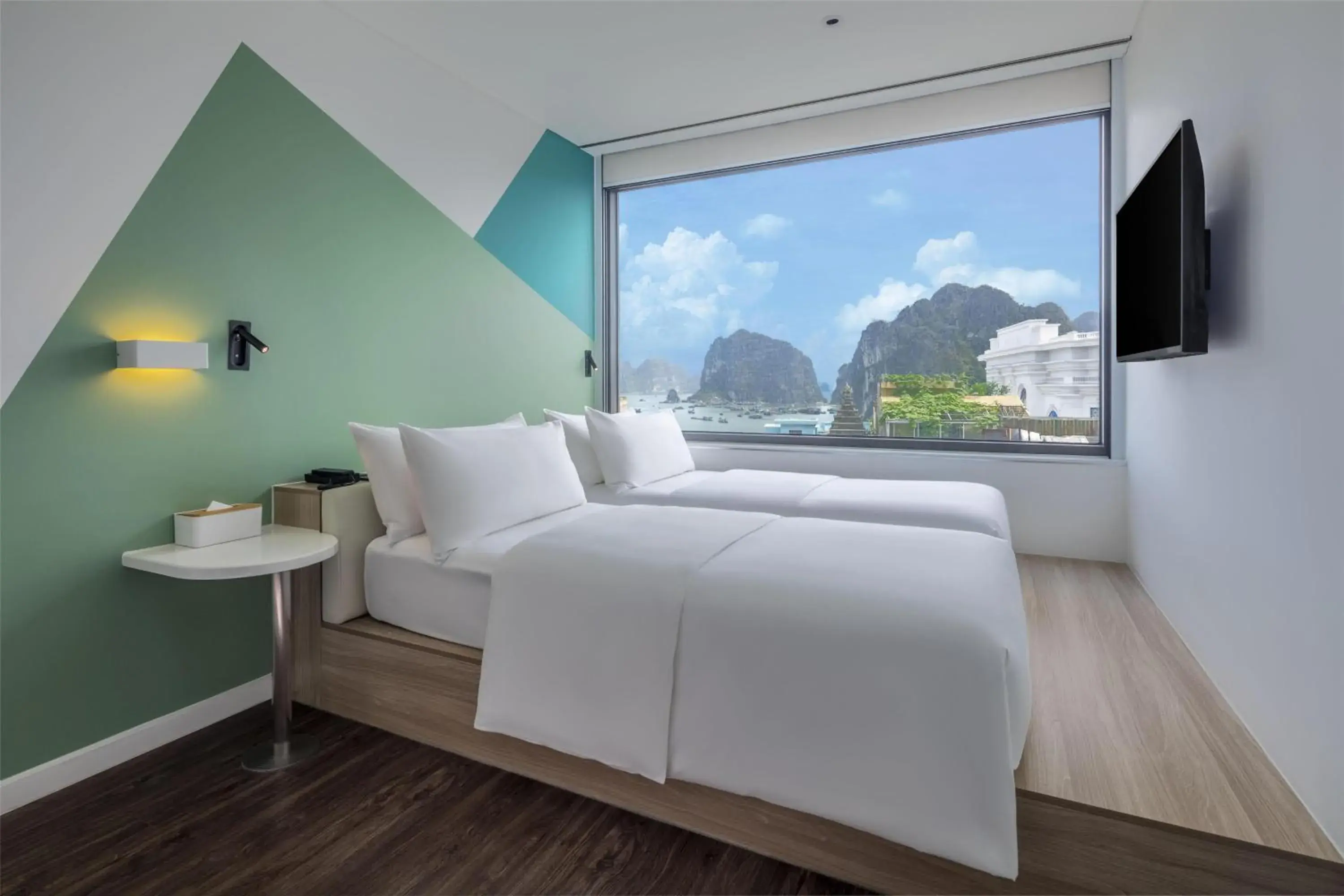 Bed in Tru by Hilton Ha Long Hon Gai Centre Bed in Tru by Hilton Ha Long Hon Gai Centre